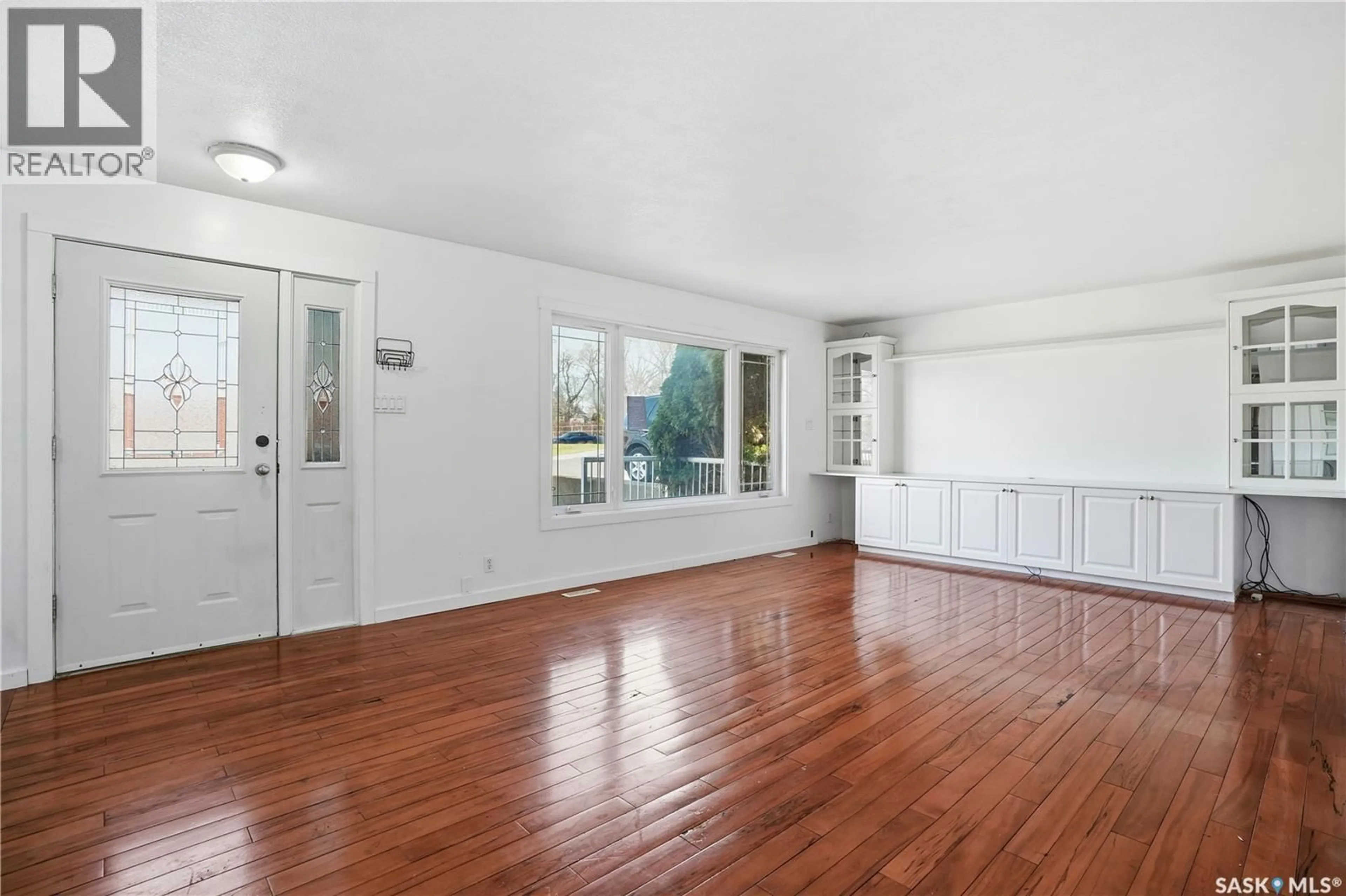 A pic of a room for 1314 HENLEAZE AVENUE, Moose Jaw Saskatchewan S6H3W2