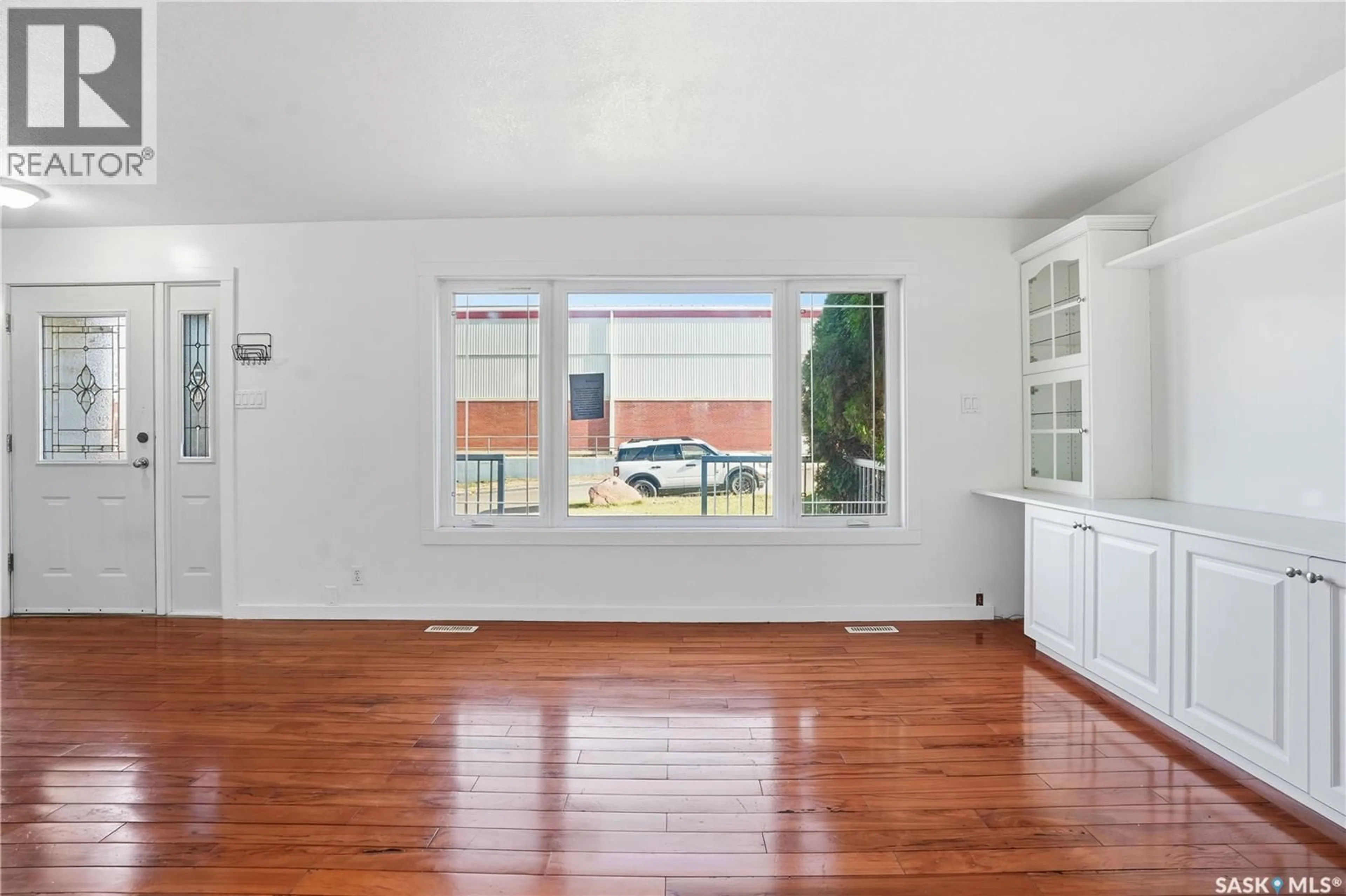 A pic of a room for 1314 HENLEAZE AVENUE, Moose Jaw Saskatchewan S6H3W2