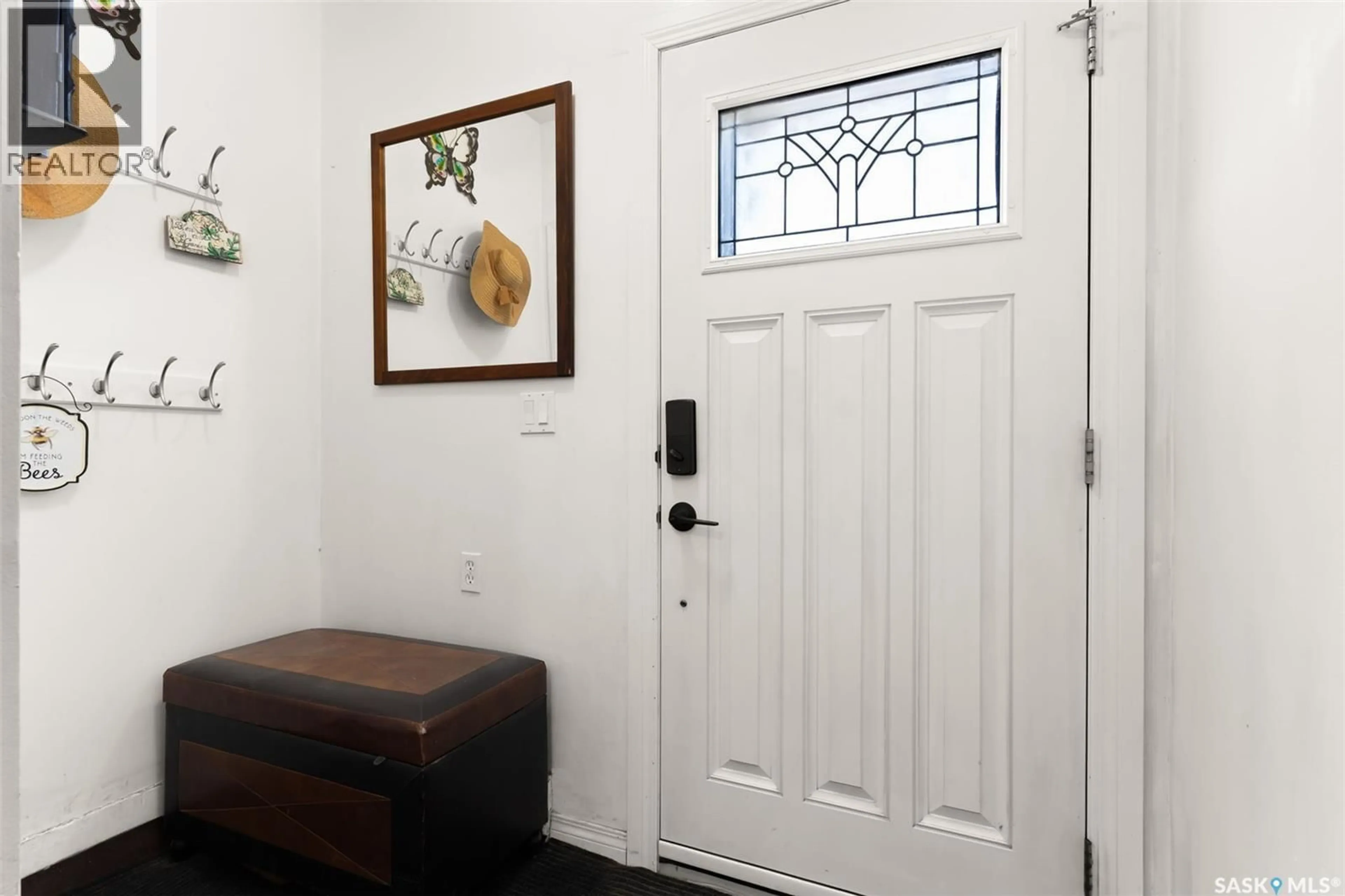 Indoor entryway for 230 5TH STREET, Milestone Saskatchewan S0G3L0