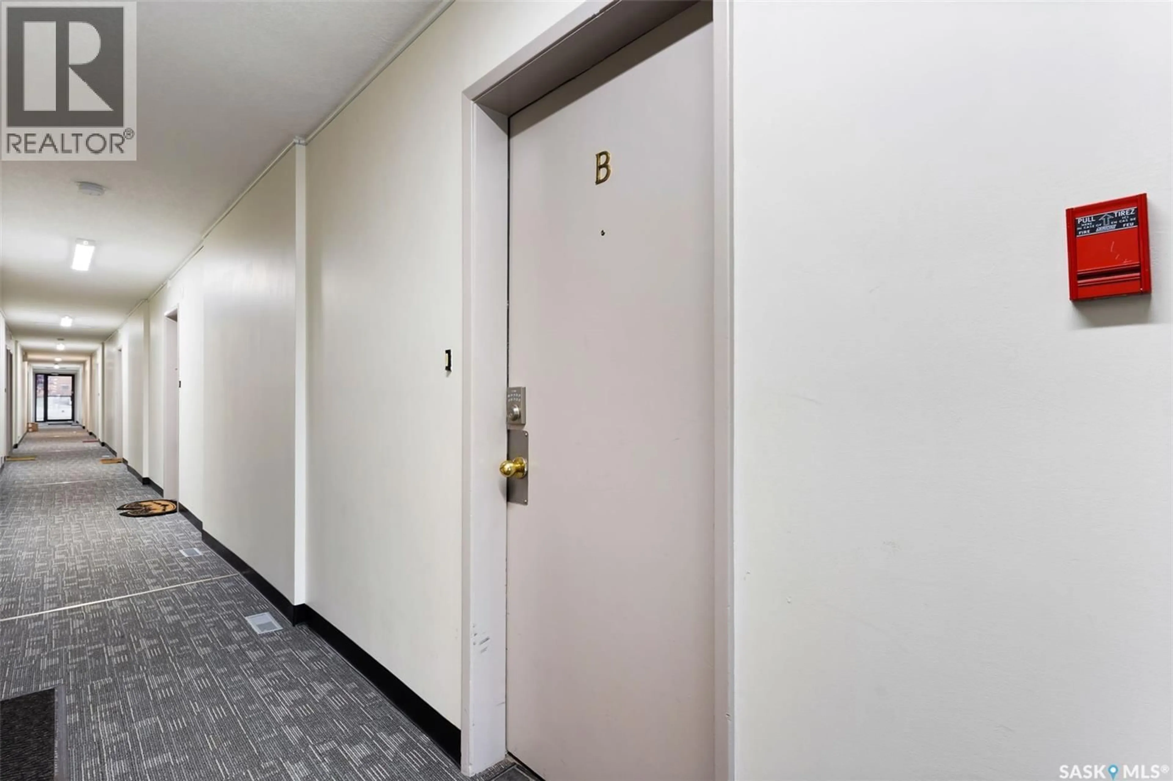 Unknown for B - 4204 CASTLE ROAD, Regina Saskatchewan S4S4W1