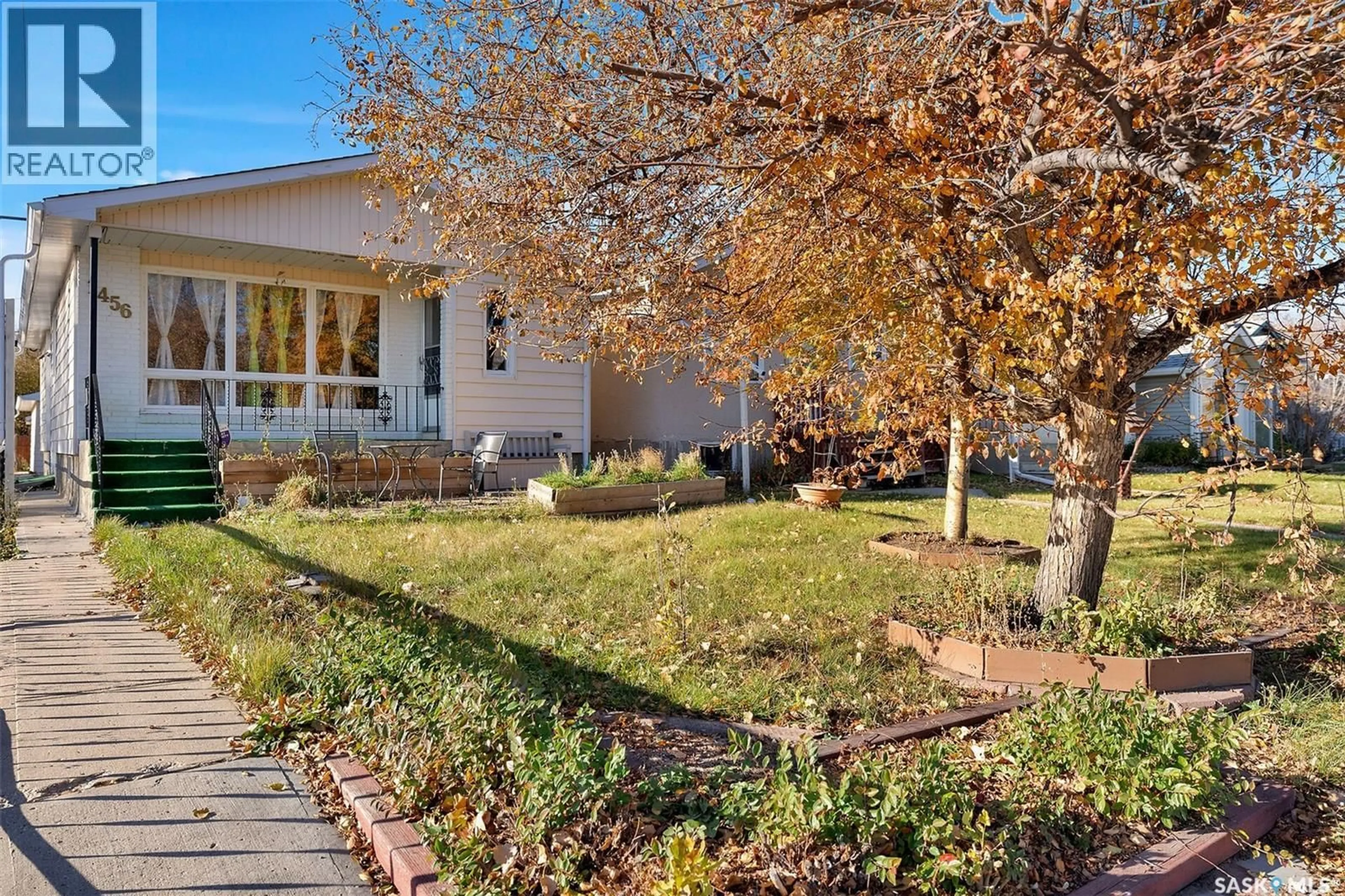 Patio, street for 1456 CONNAUGHT STREET, Regina Saskatchewan S4T4S9