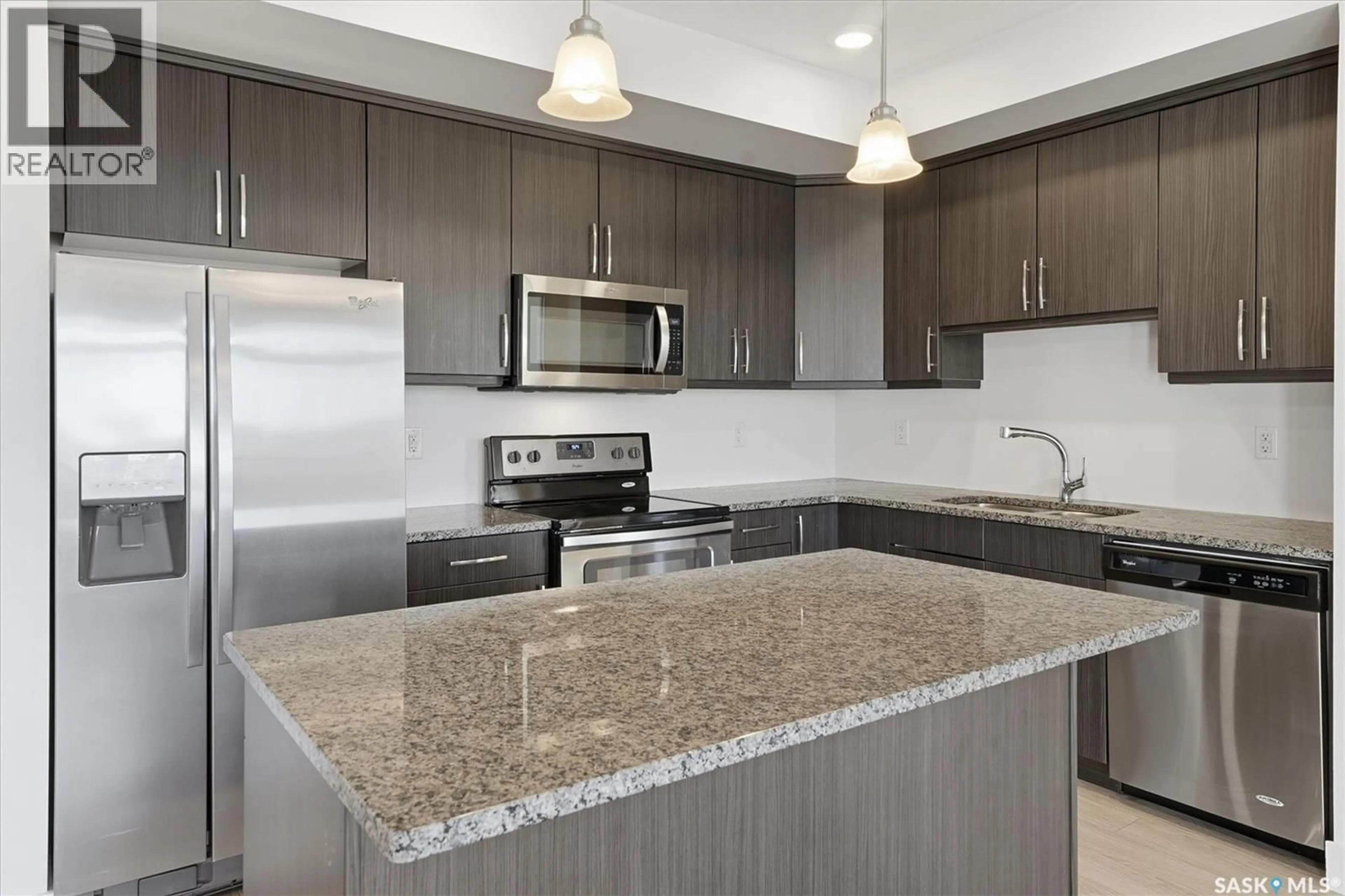 Standard kitchen, unknown for 770 - 108 CHILDERS CRESCENT, Saskatoon Saskatchewan S7L6W1