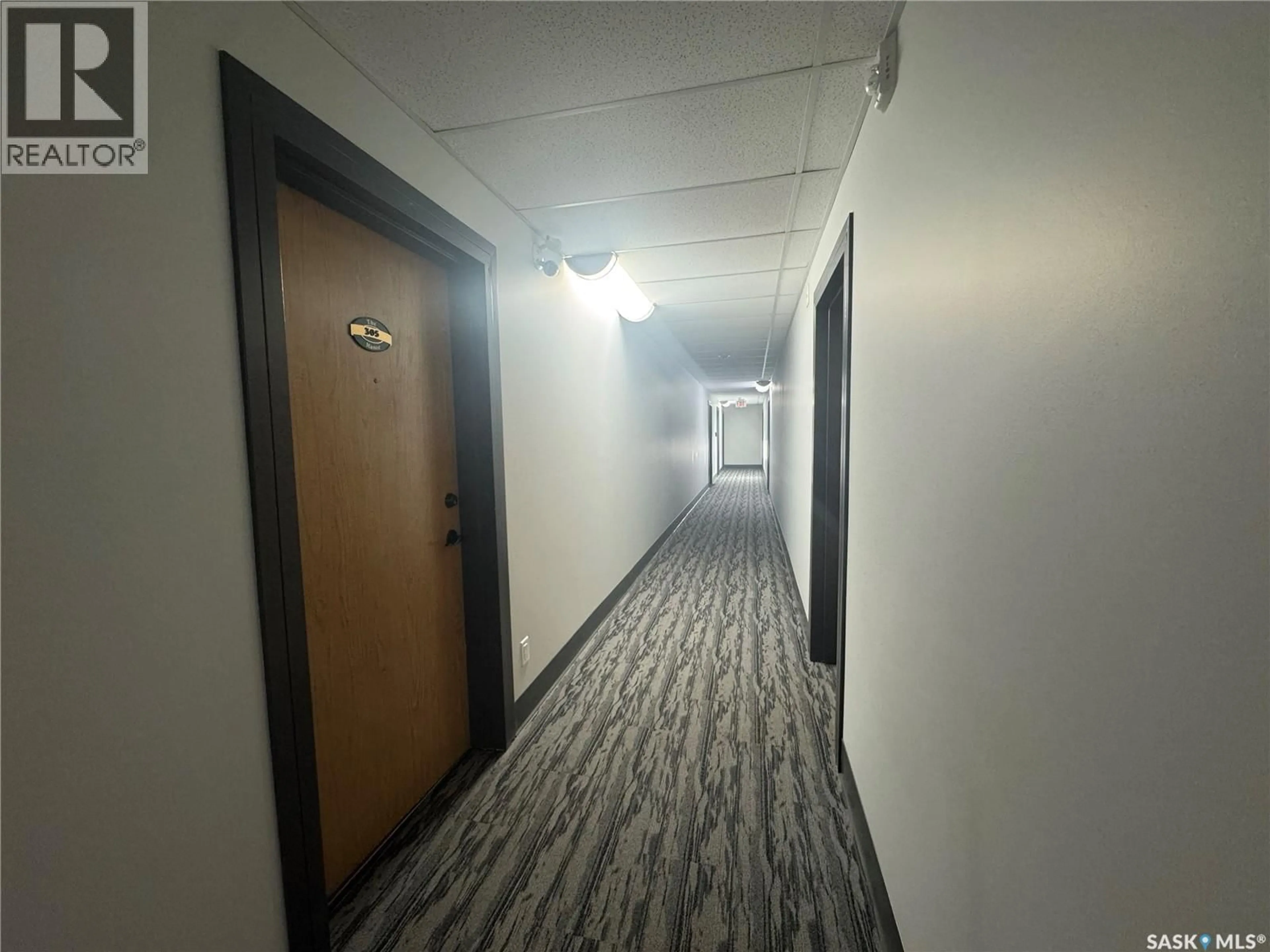 A pic of a room for 305 - 1435 EMBASSY DRIVE, Saskatoon Saskatchewan S7M4E5