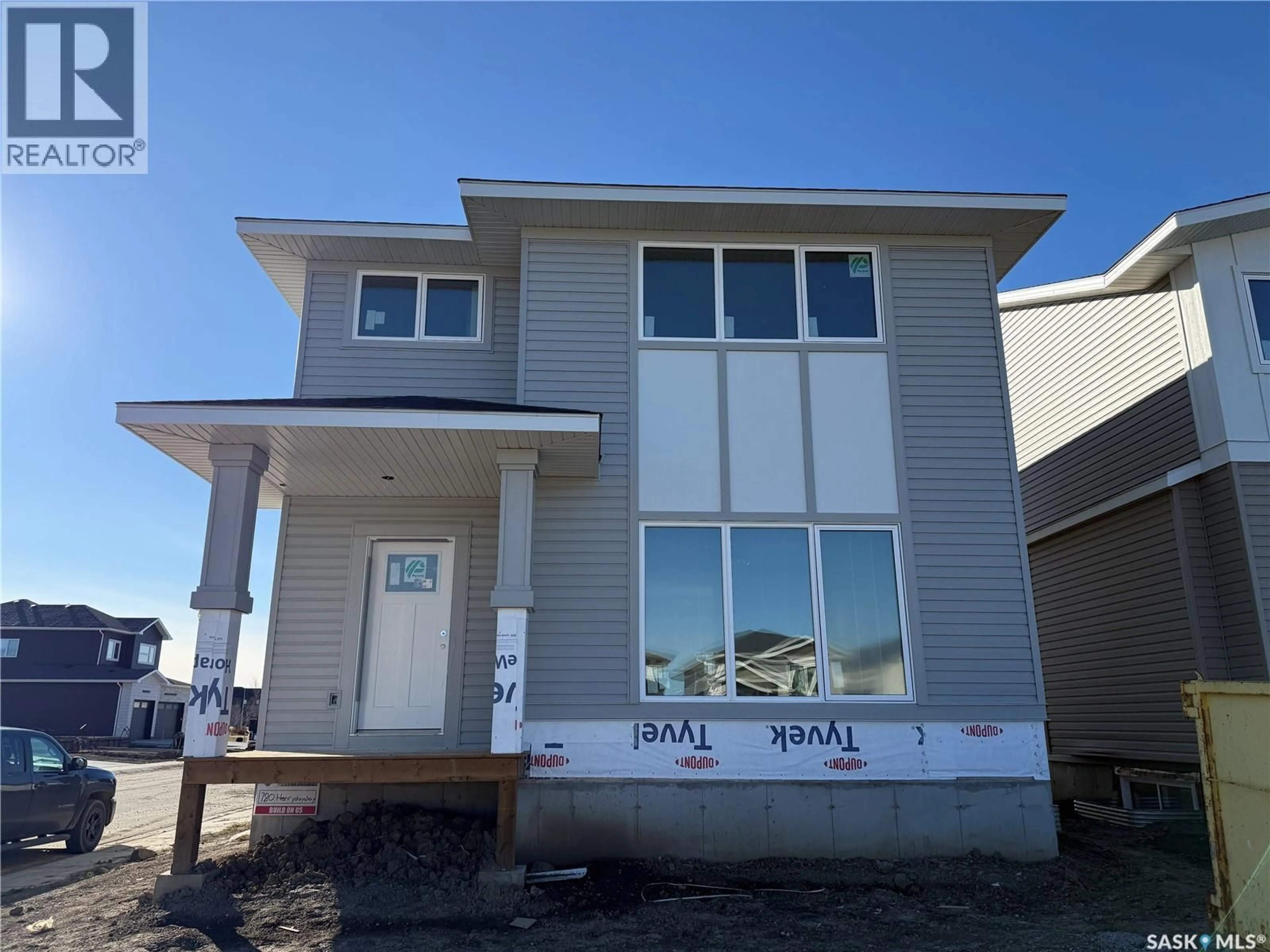 Home with vinyl exterior material, building for 780 HENRY DAYDAY ROAD, Saskatoon Saskatchewan S7W1E3