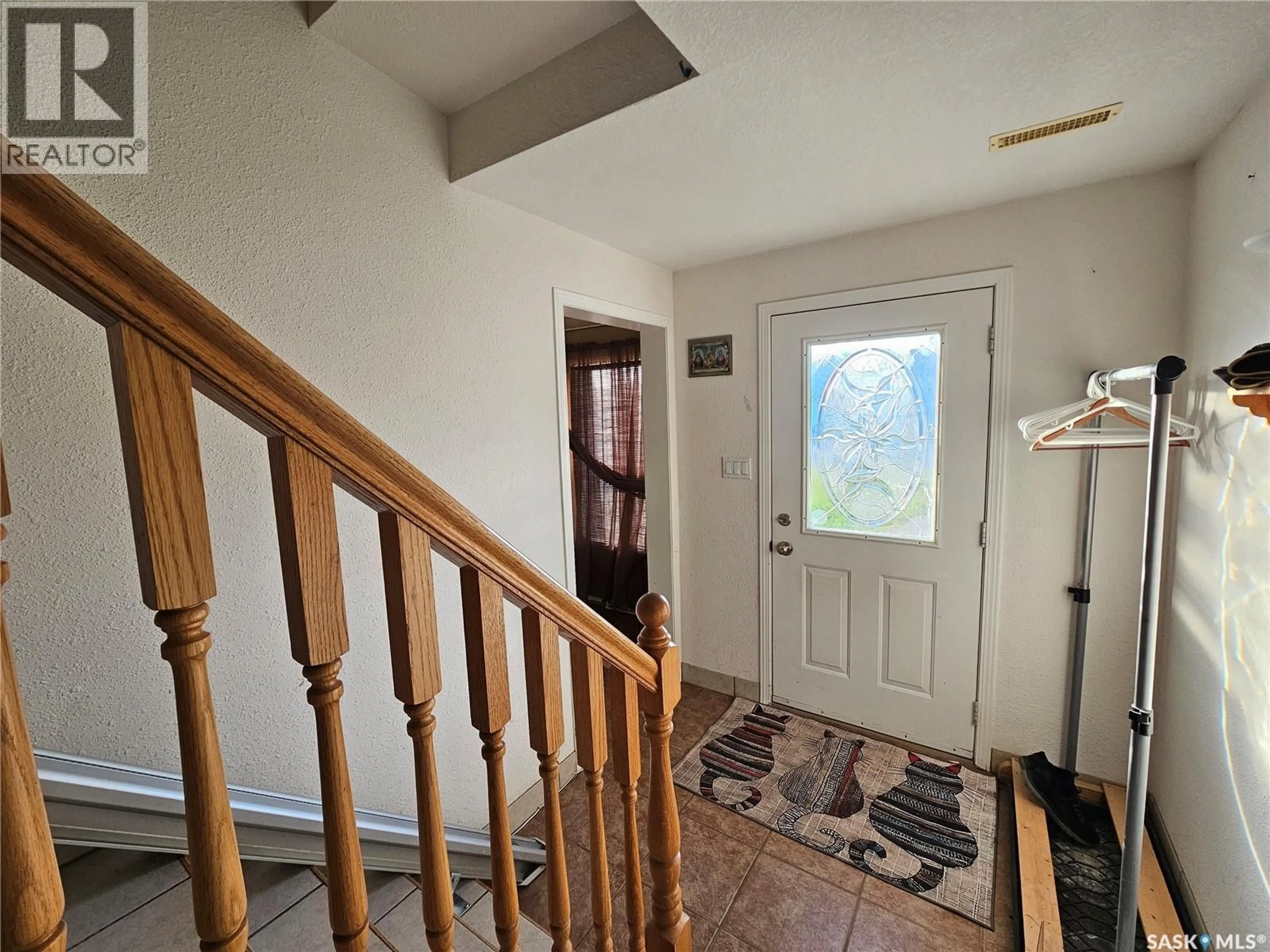 Unknown for 807 3RD AVENUE, Meadow Lake Saskatchewan S9X1A2