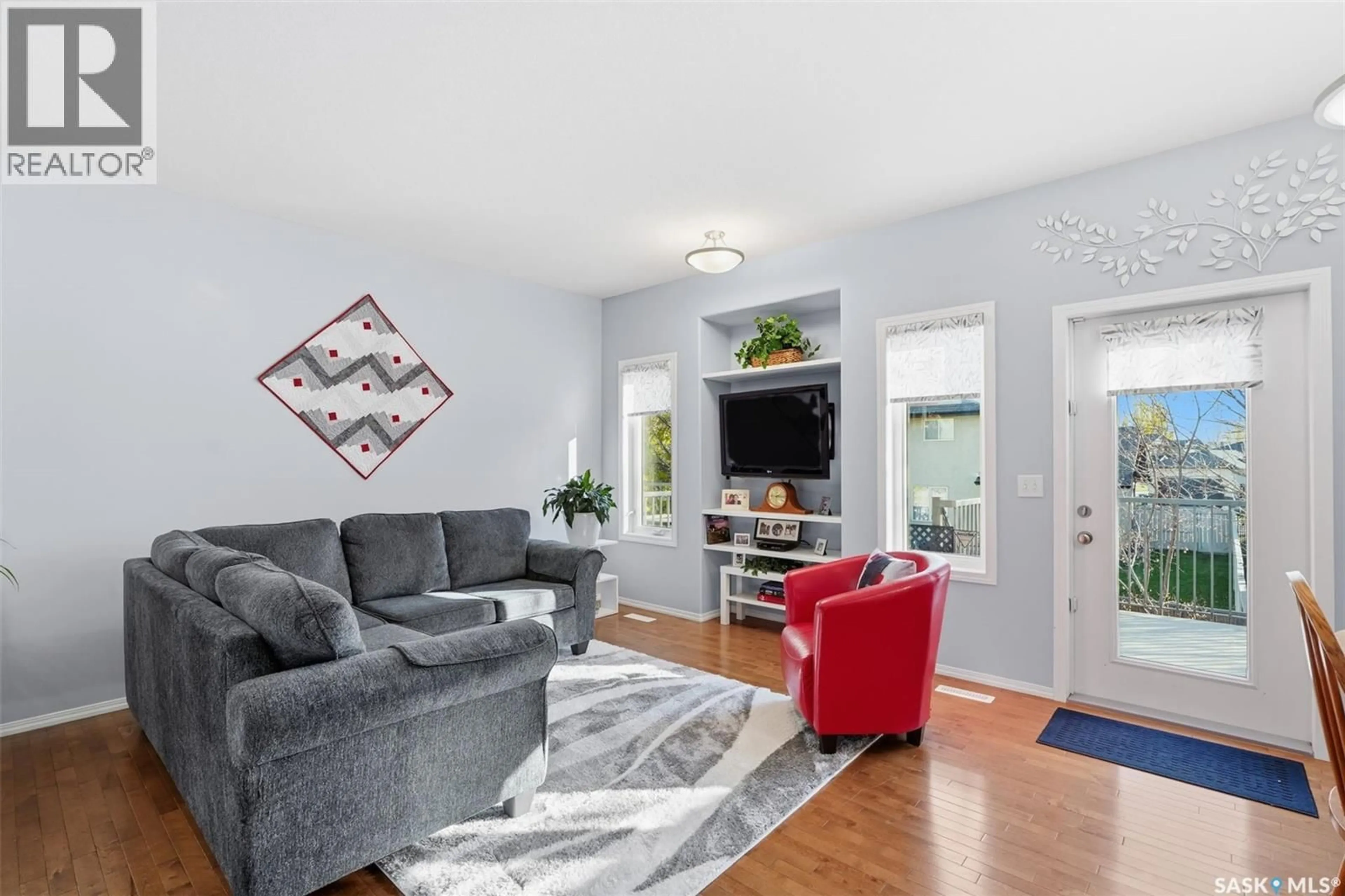 Living room with furniture, unknown for 615 - 138 STENSRUD ROAD, Saskatoon Saskatchewan S7W0A2