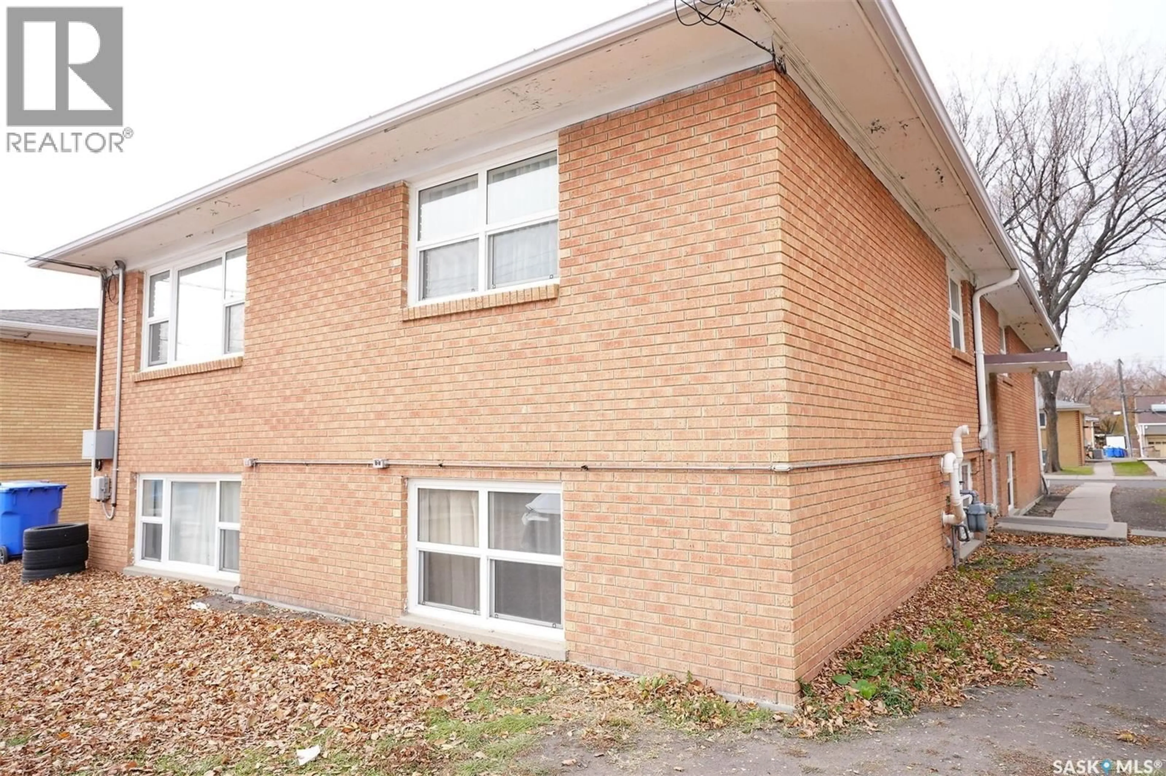 Home with brick exterior material, building for 3911 RETALLACK STREET, Regina Saskatchewan S4S3C1