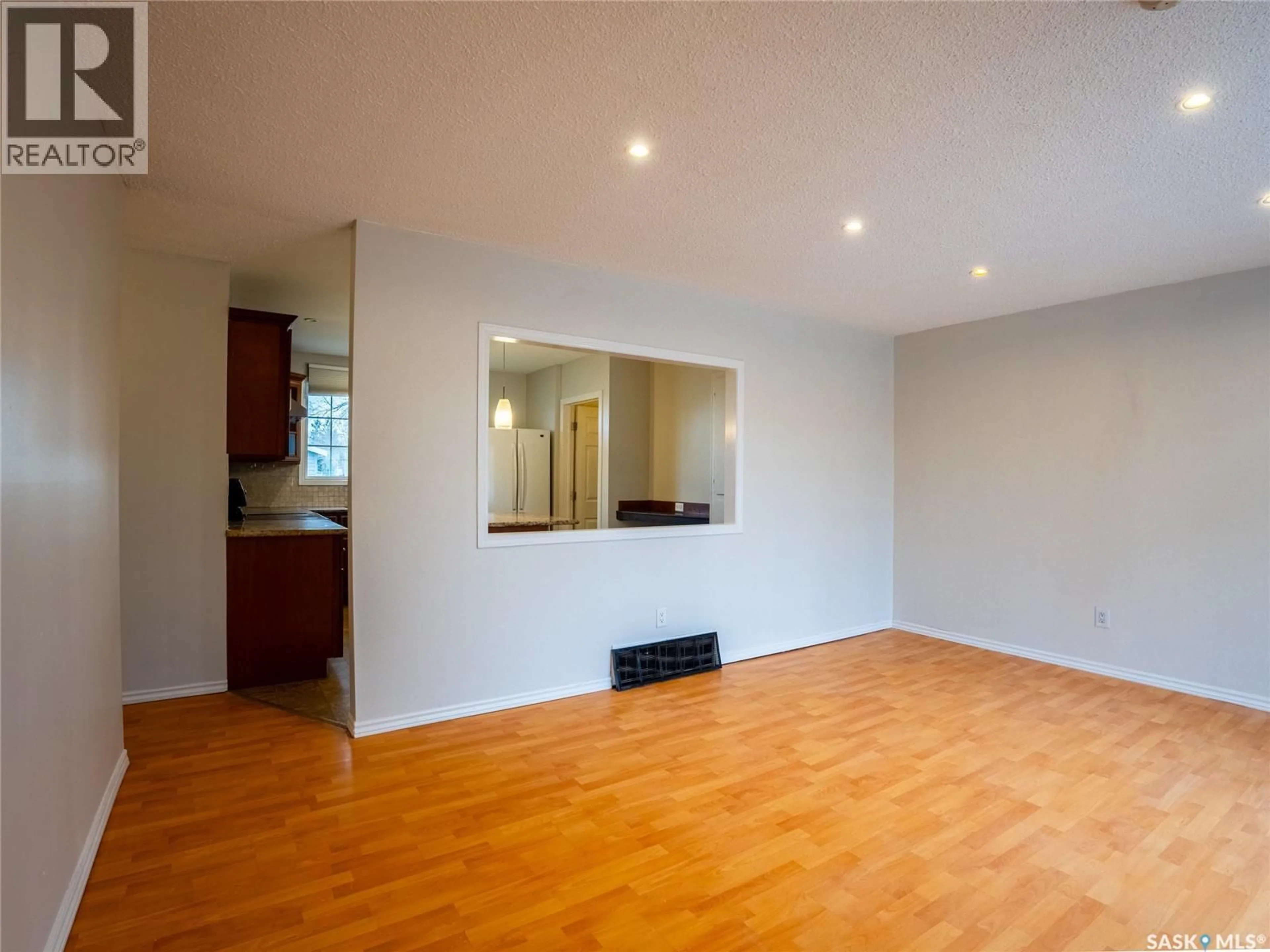 A pic of a room for 70 READ AVENUE, Regina Saskatchewan S4T6P8