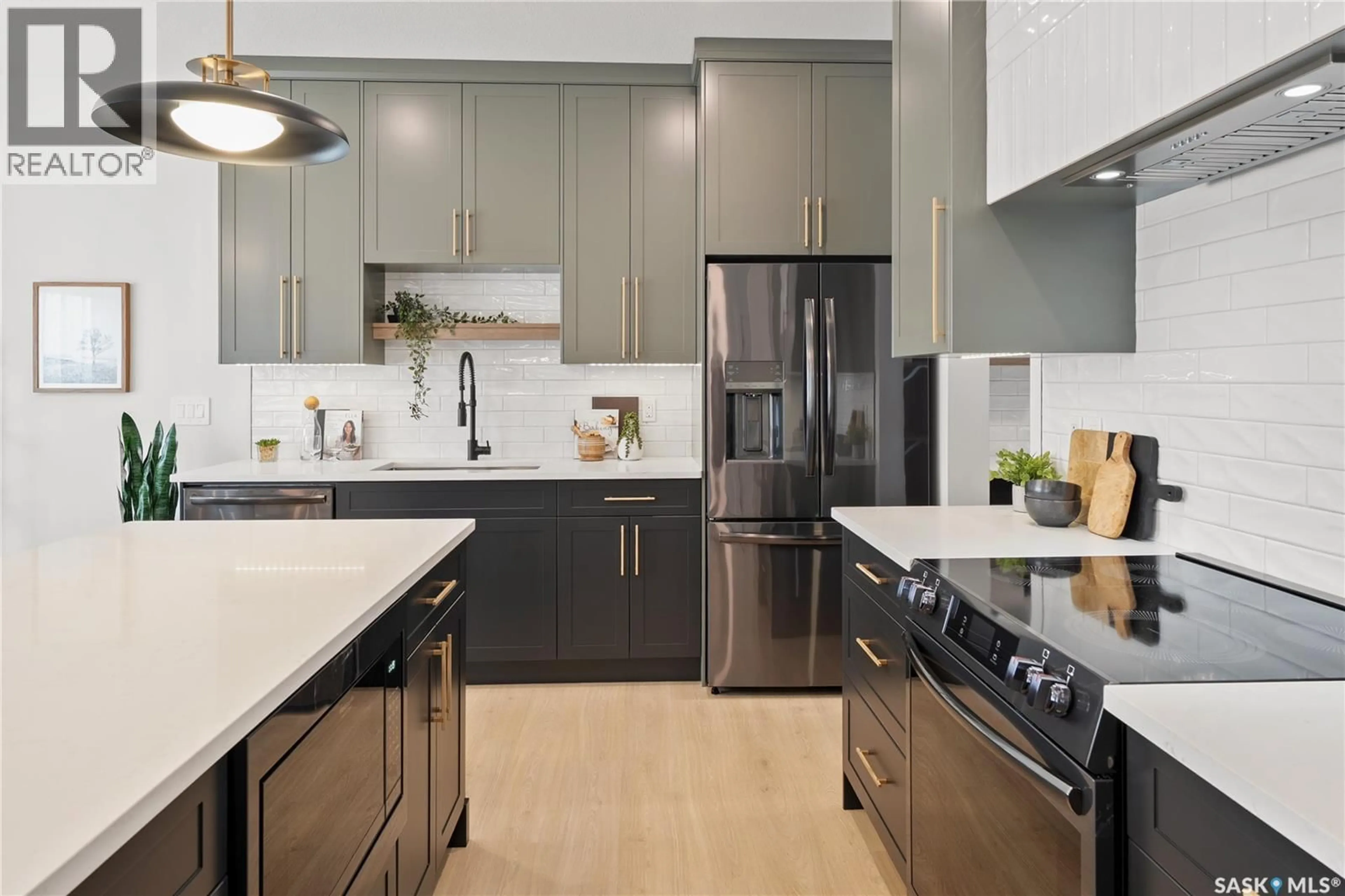 Contemporary kitchen, unknown for 445 TRAEGER CLOSE, Saskatoon Saskatchewan S7V1Z5