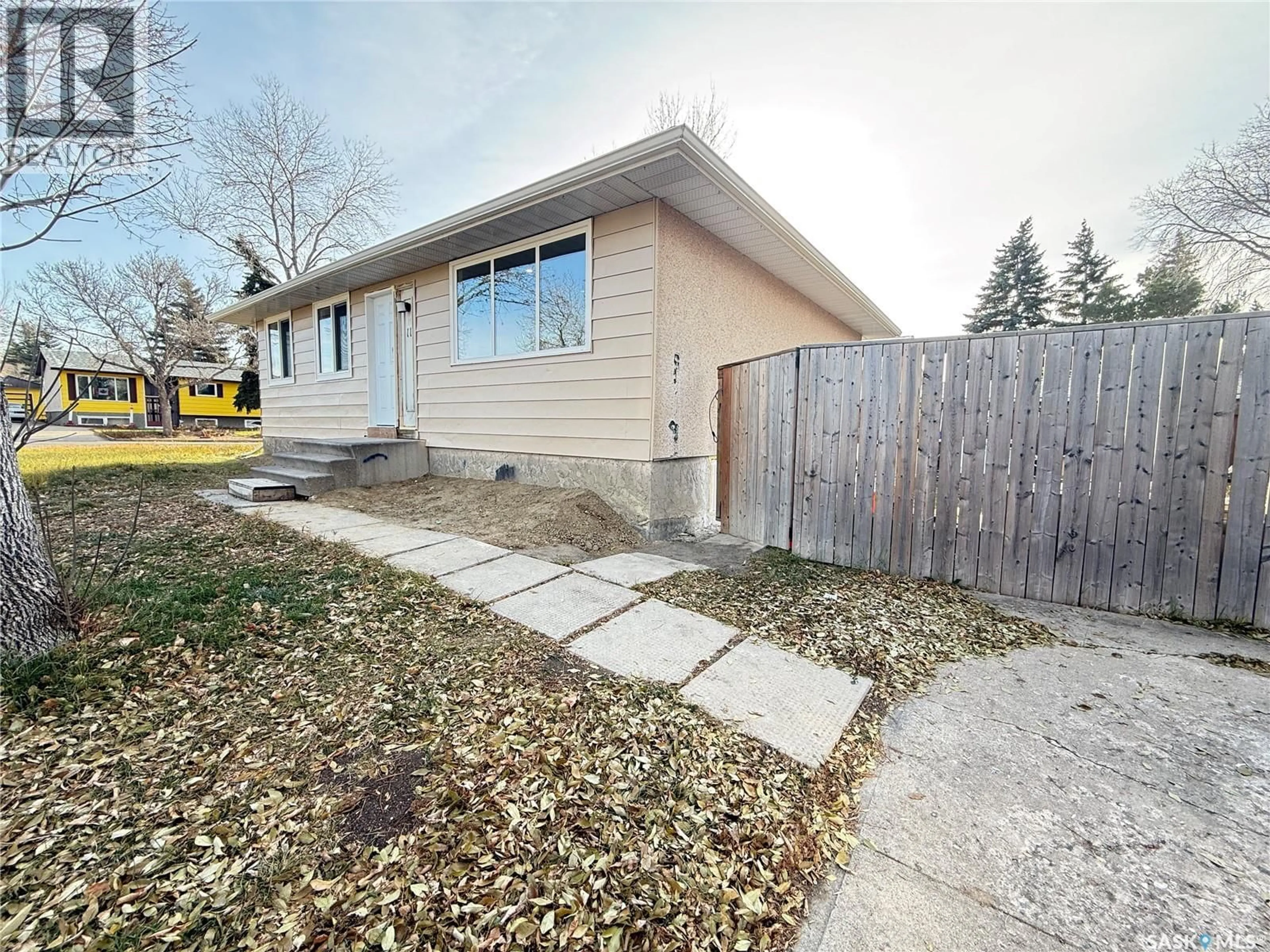 Unknown for 11 DENNY CRESCENT, Regina Saskatchewan S4N5J8