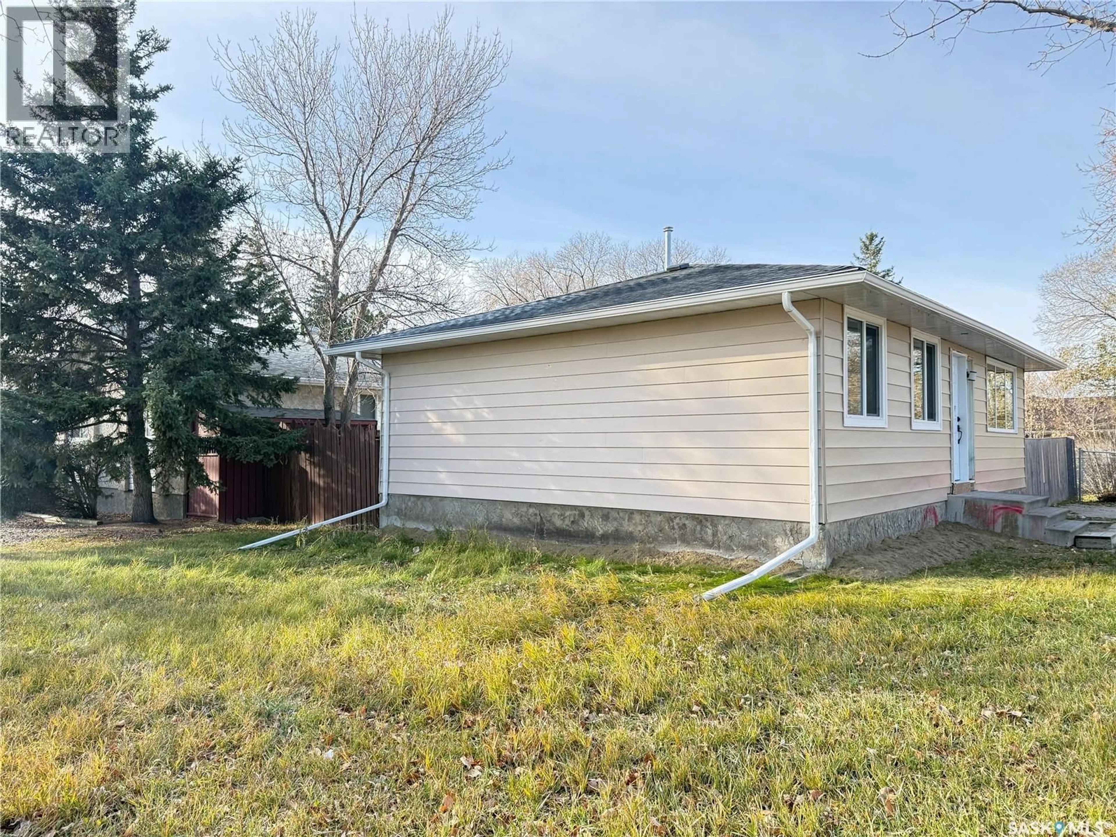 Unknown for 11 DENNY CRESCENT, Regina Saskatchewan S4N5J8