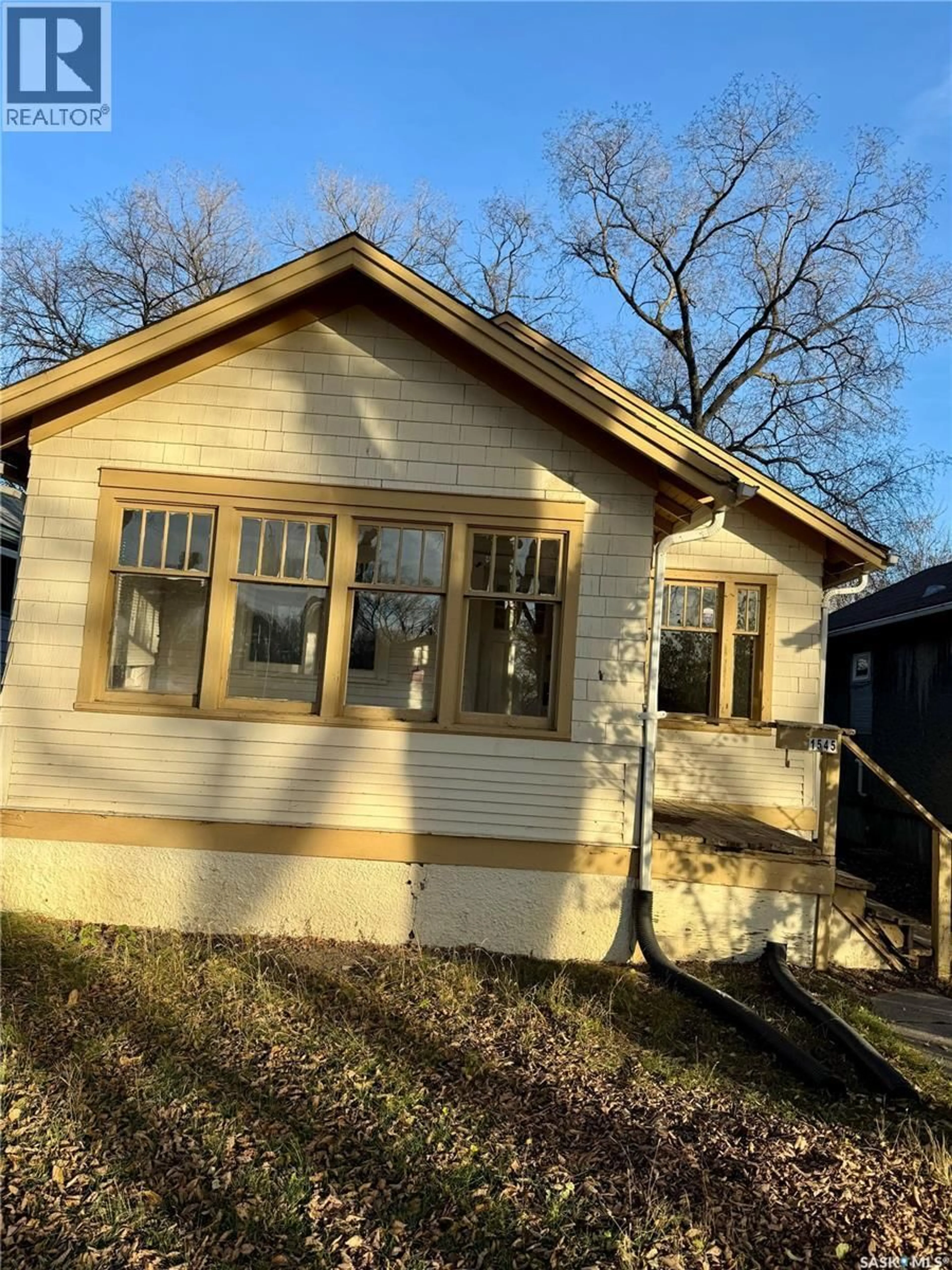 Home with vinyl exterior material, building for 1545 RETALLACK STREET, Regina Saskatchewan S4T2J3