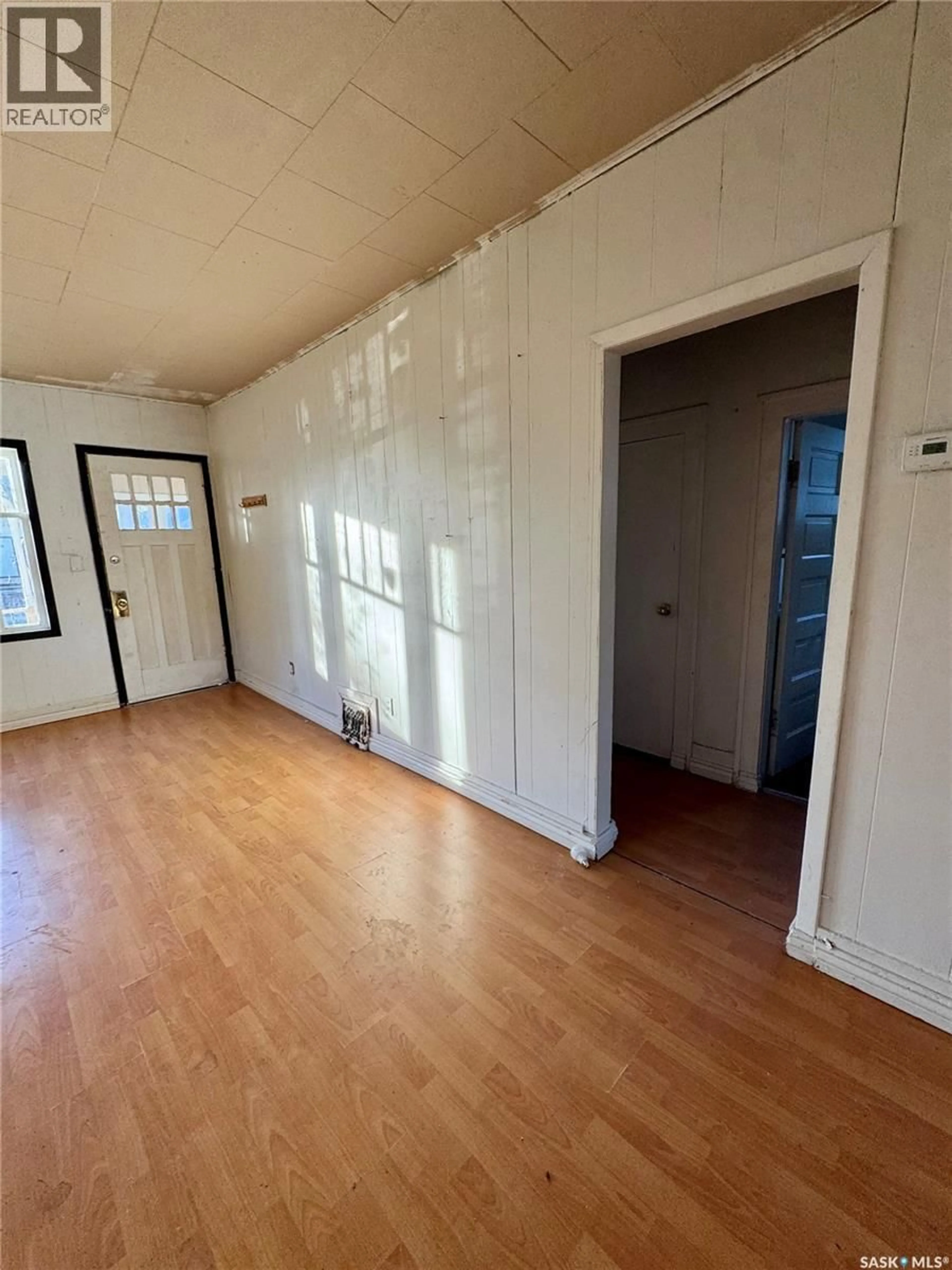 A pic of a room for 1545 RETALLACK STREET, Regina Saskatchewan S4T2J3