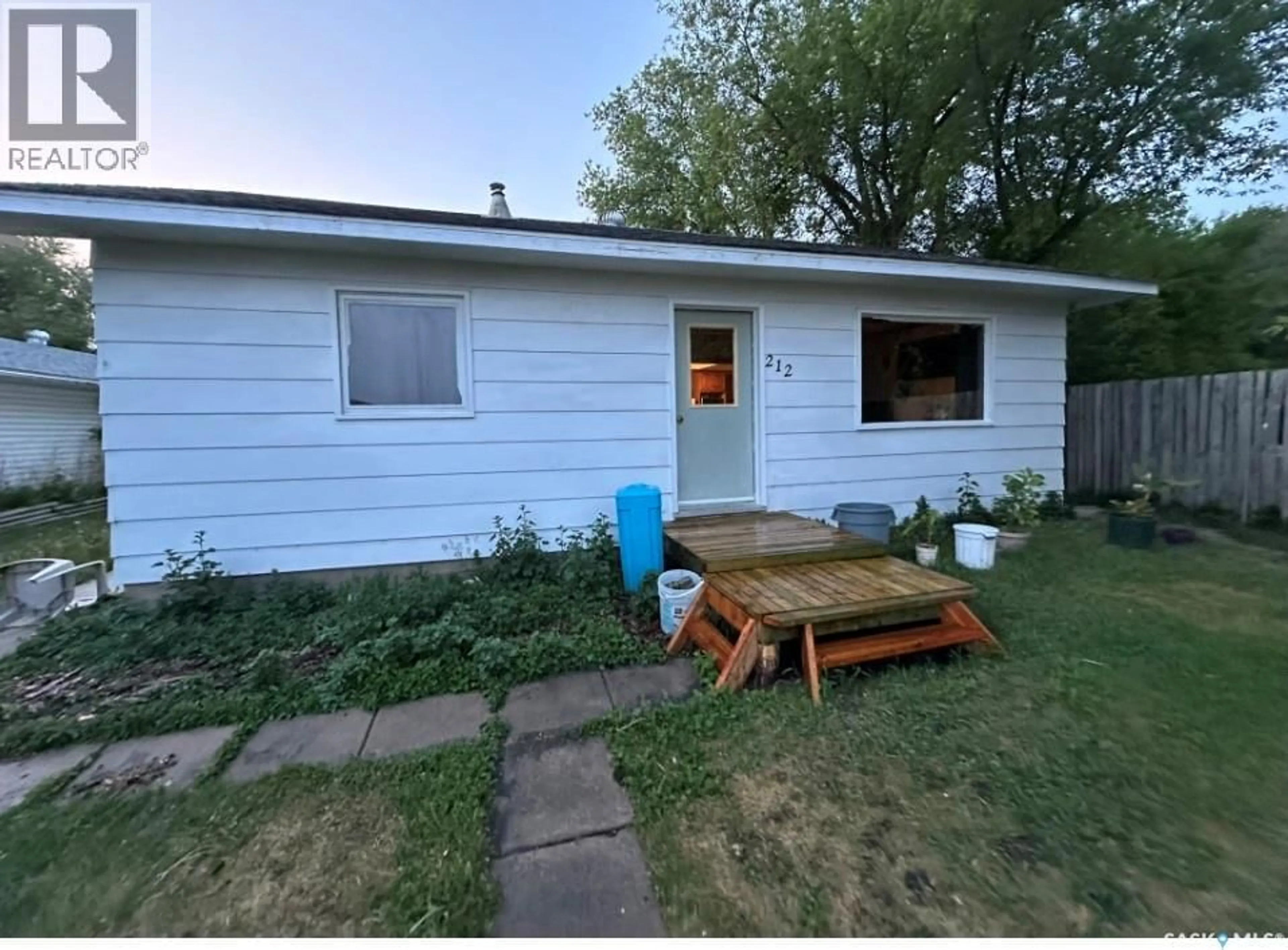 A pic from outside/outdoor area/front of a property/back of a property/a pic from drone, unknown for E - 212 HIGHWAY AVENUE, Preeceville Saskatchewan S0A3B0