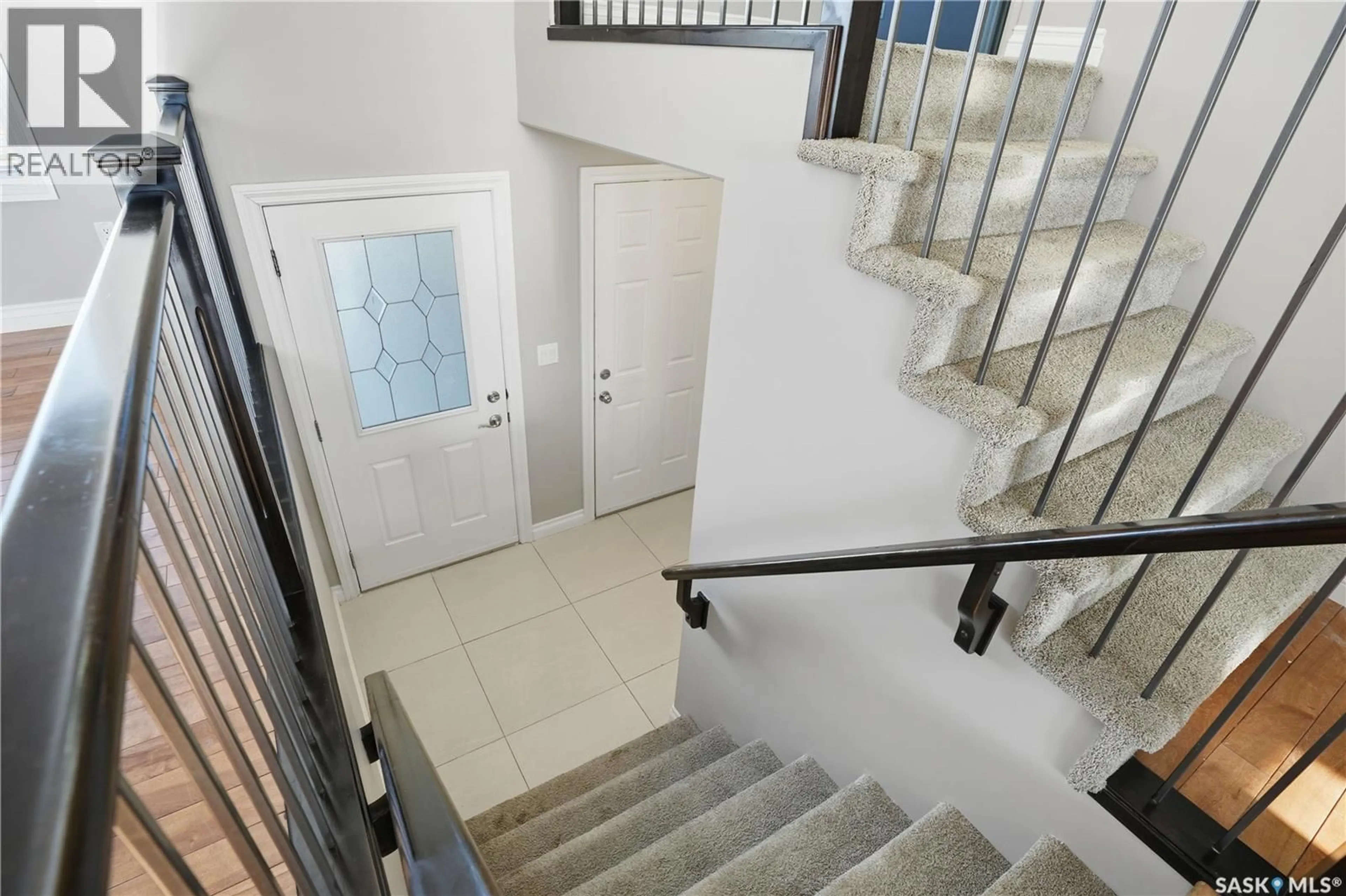 Stairs for 231 SALLOUM WAY, Saskatoon Saskatchewan S7S1N1