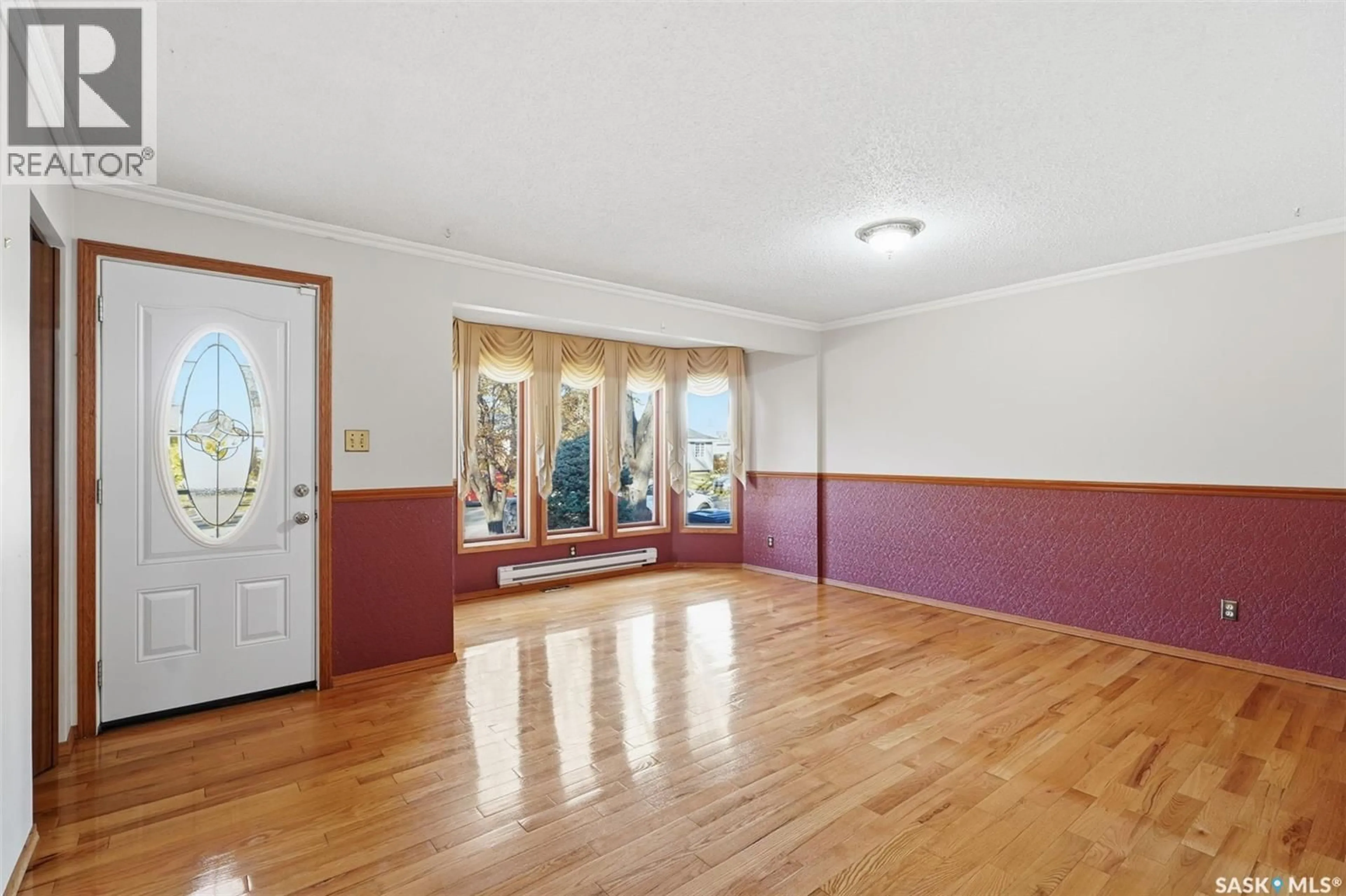 A pic of a room for 449 SIMON FRASER CRESCENT, Saskatoon Saskatchewan S7H3T6