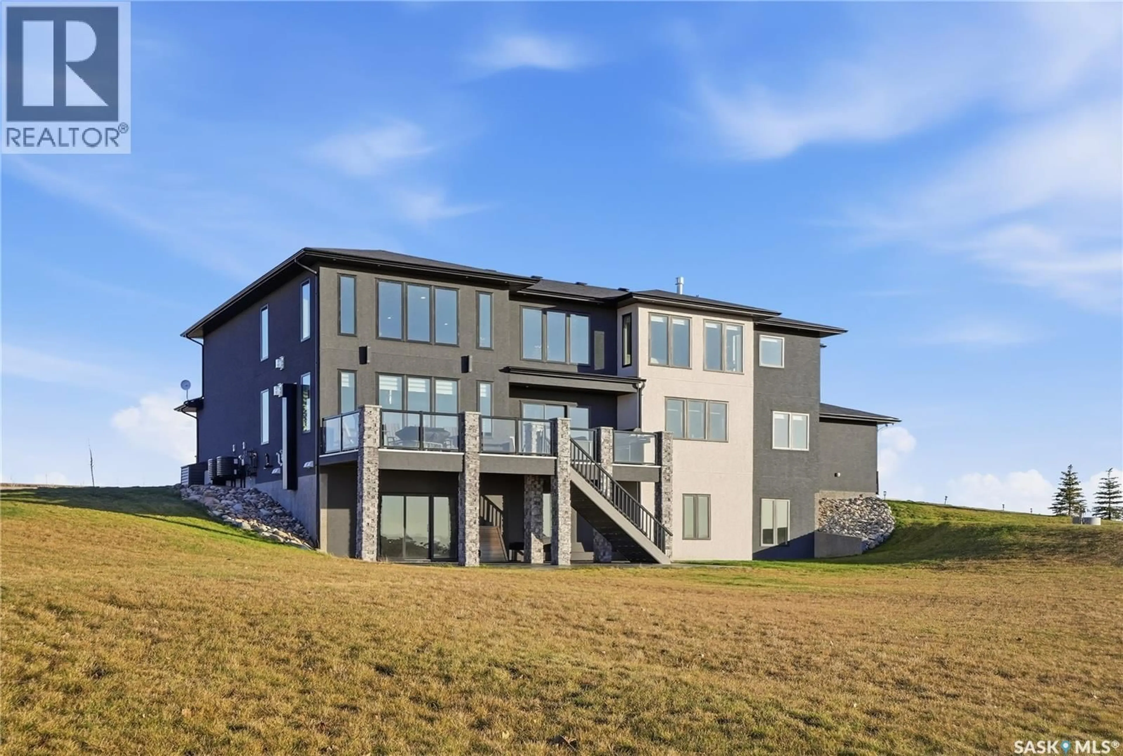 Home with vinyl exterior material, building for TOYE ACREAGE, Grant Rm No. 372 Saskatchewan S0K3W0