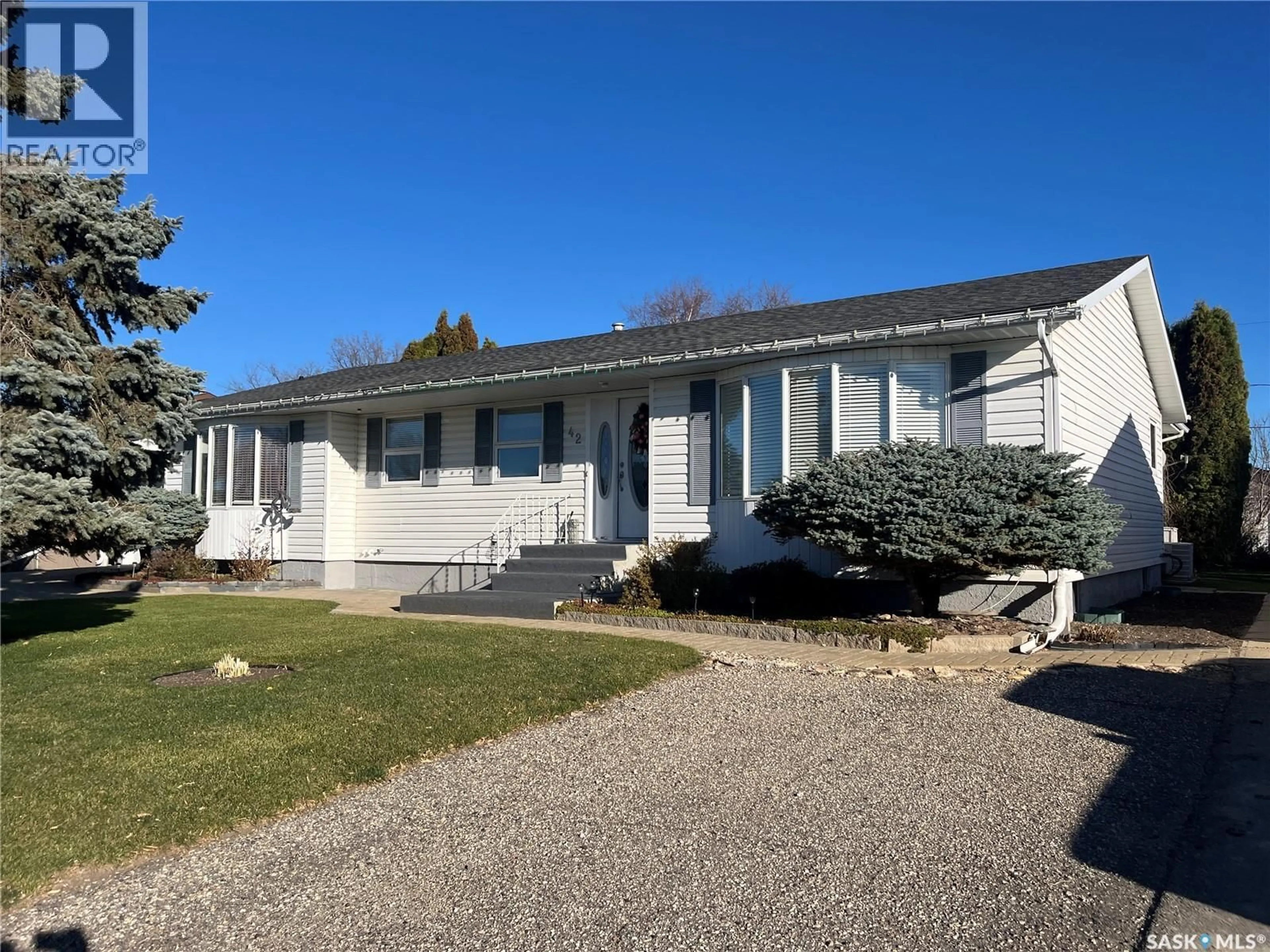 Home with vinyl exterior material, street for 42 7TH STREET, Wadena Saskatchewan S0A4J0