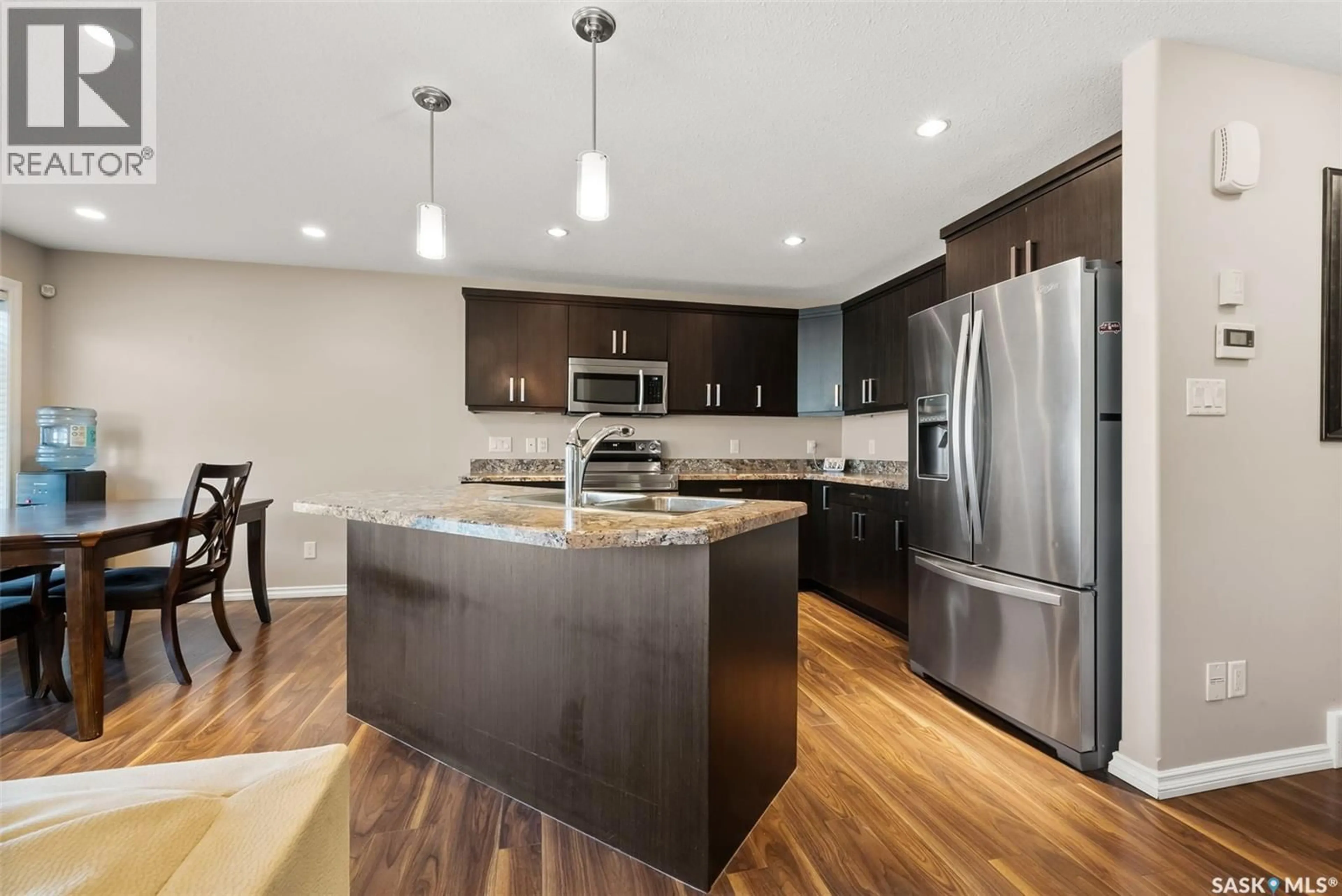 Open concept kitchen, unknown for 5113 AERIAL CRESCENT, Regina Saskatchewan S4W0C8
