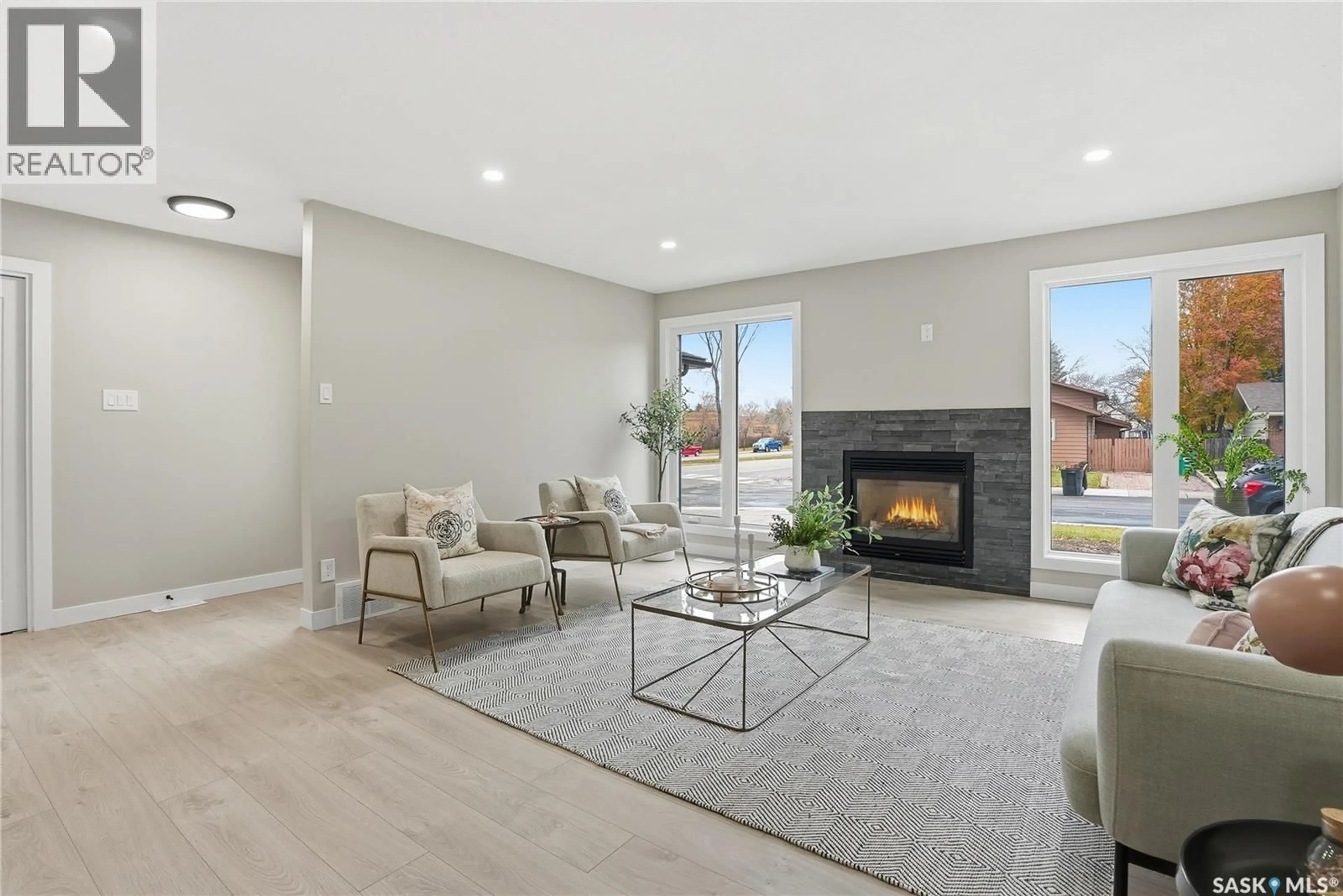 Living room with furniture, unknown for 103 CYPRESS COURT, Saskatoon Saskatchewan S7K5C3