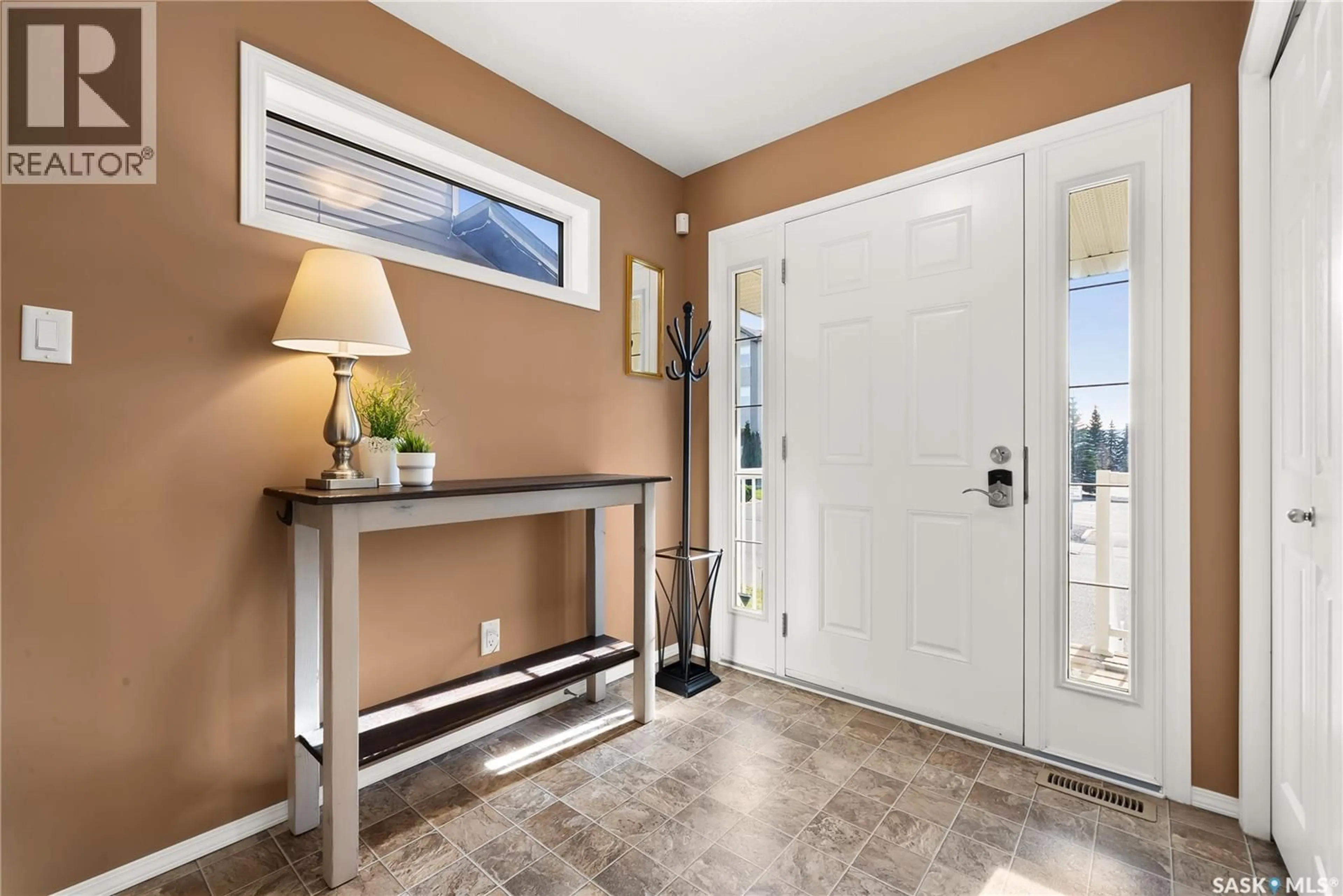 Indoor entryway for 4466 NICURITY DRIVE, Regina Saskatchewan S4X0C3