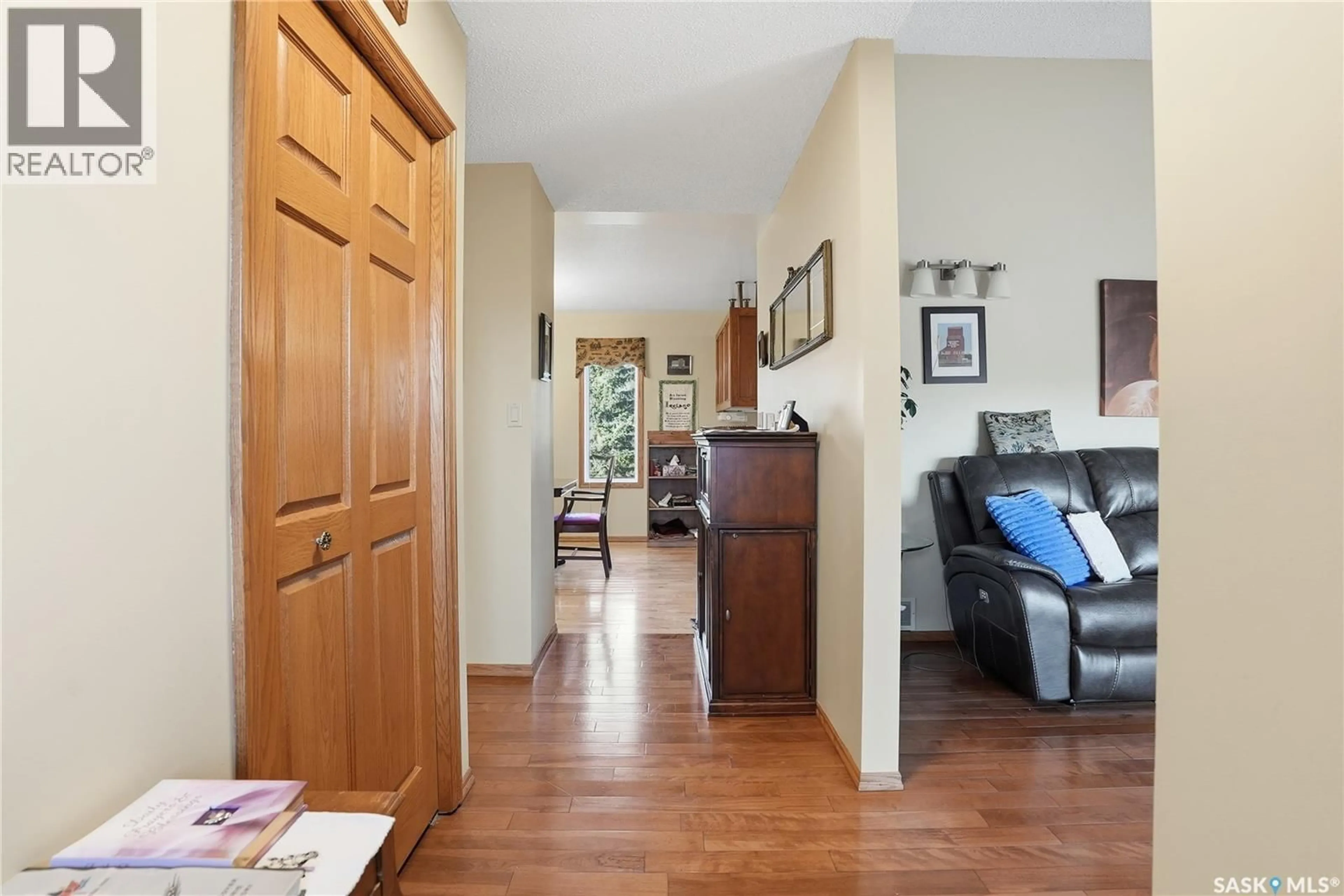 Indoor entryway for Acreage - MERRILL SCHOOL ROAD, Corman Park Rm No. 344 Saskatchewan S0K1V0