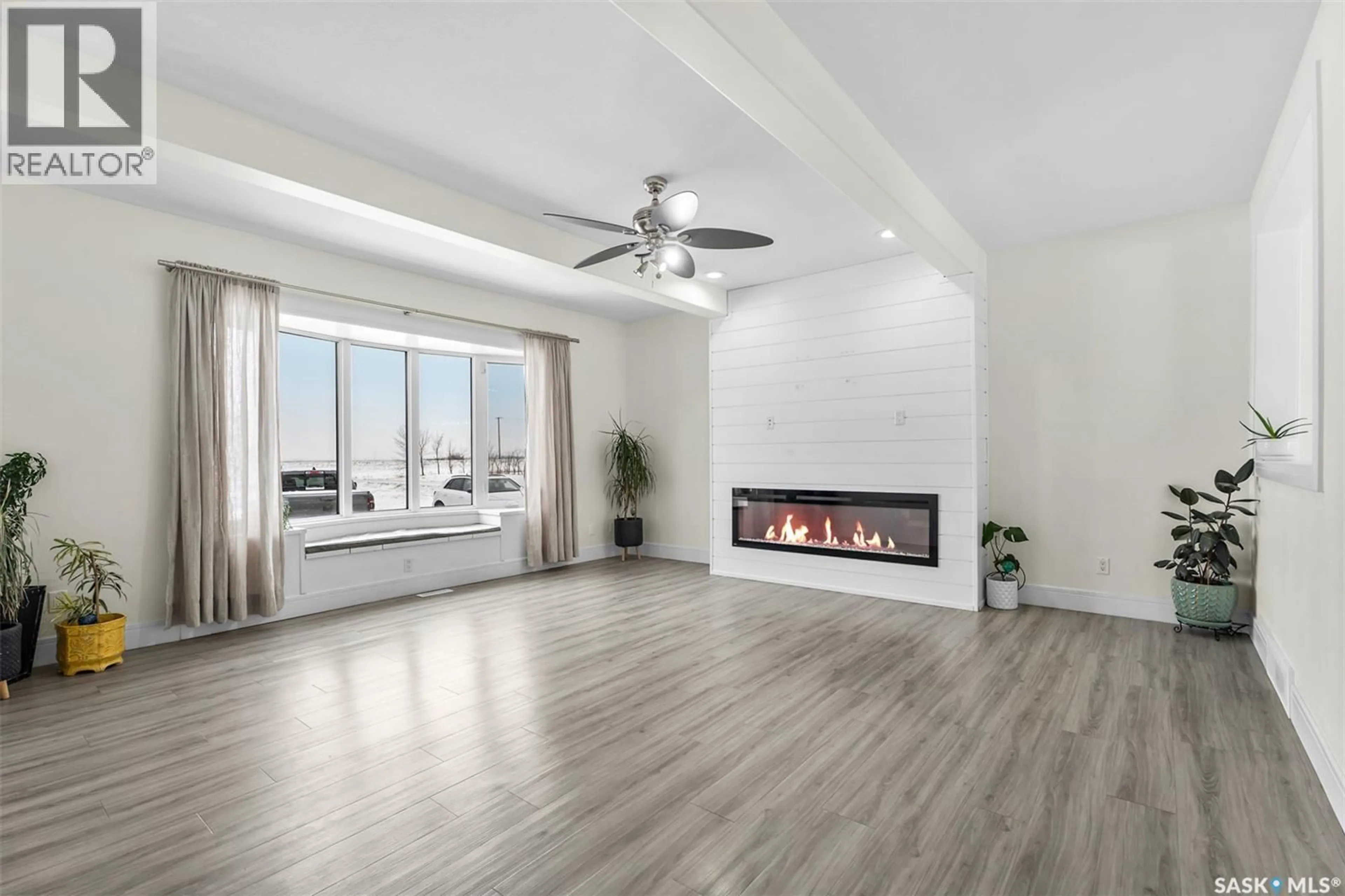 Living room with furniture, unknown for 305075 MIERAU ROAD, Corman Park Rm No. 344 Saskatchewan S0K4S0