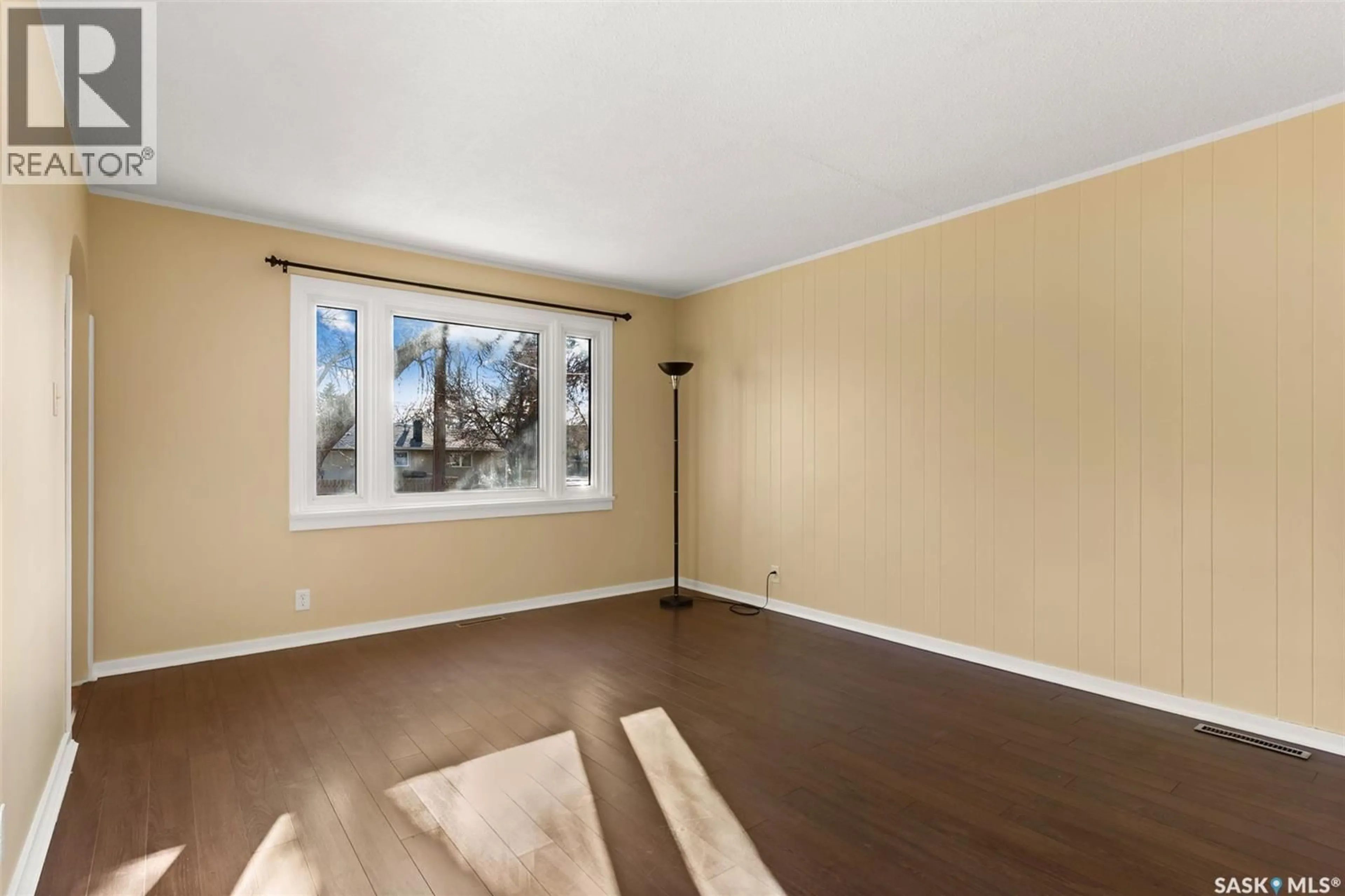 A pic of a room for 6328 8TH AVENUE, Regina Saskatchewan S4T0W8