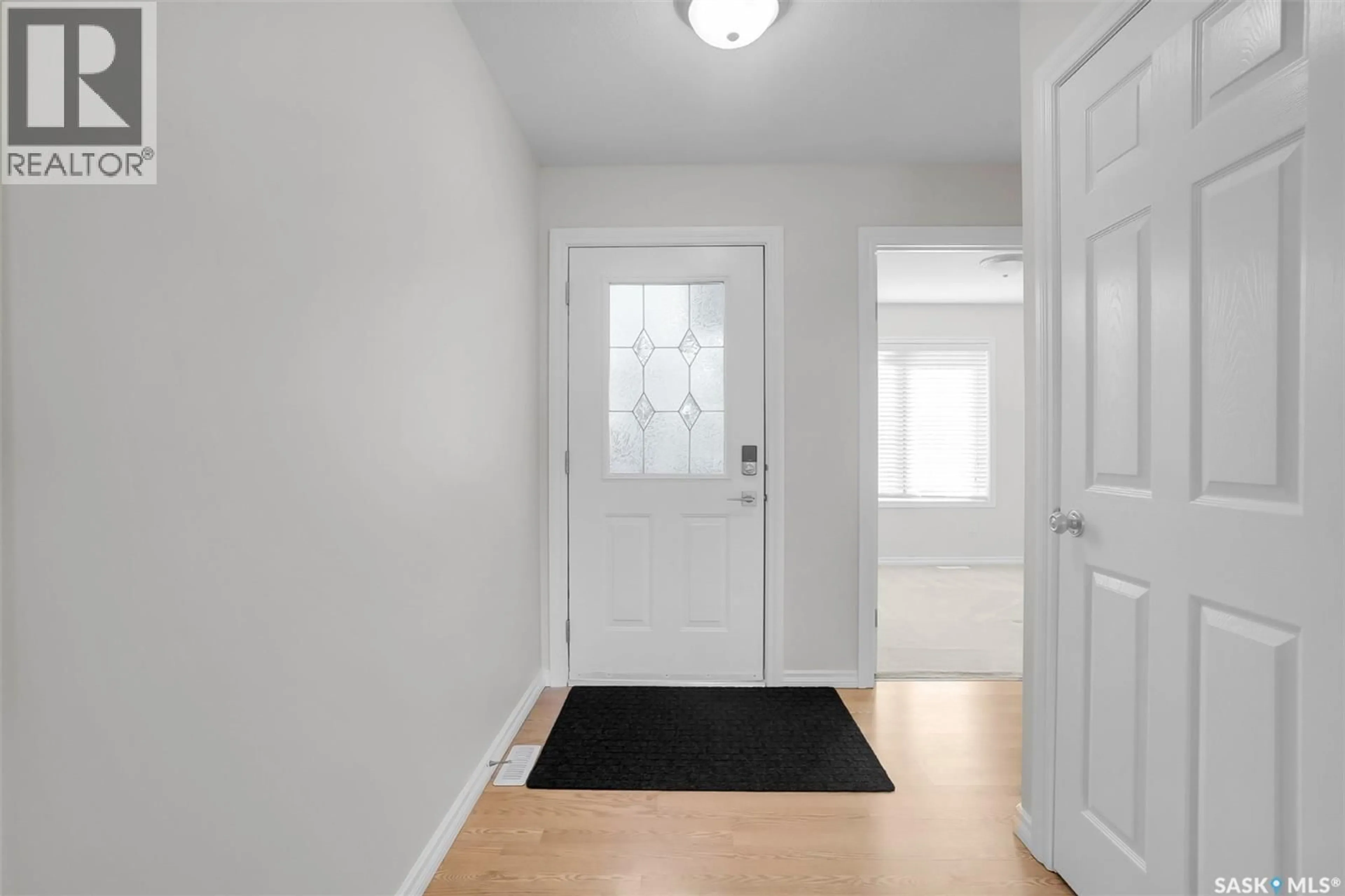 Indoor entryway for 138 - 16 BANYAN CRESCENT, Saskatoon Saskatchewan S7V1G8