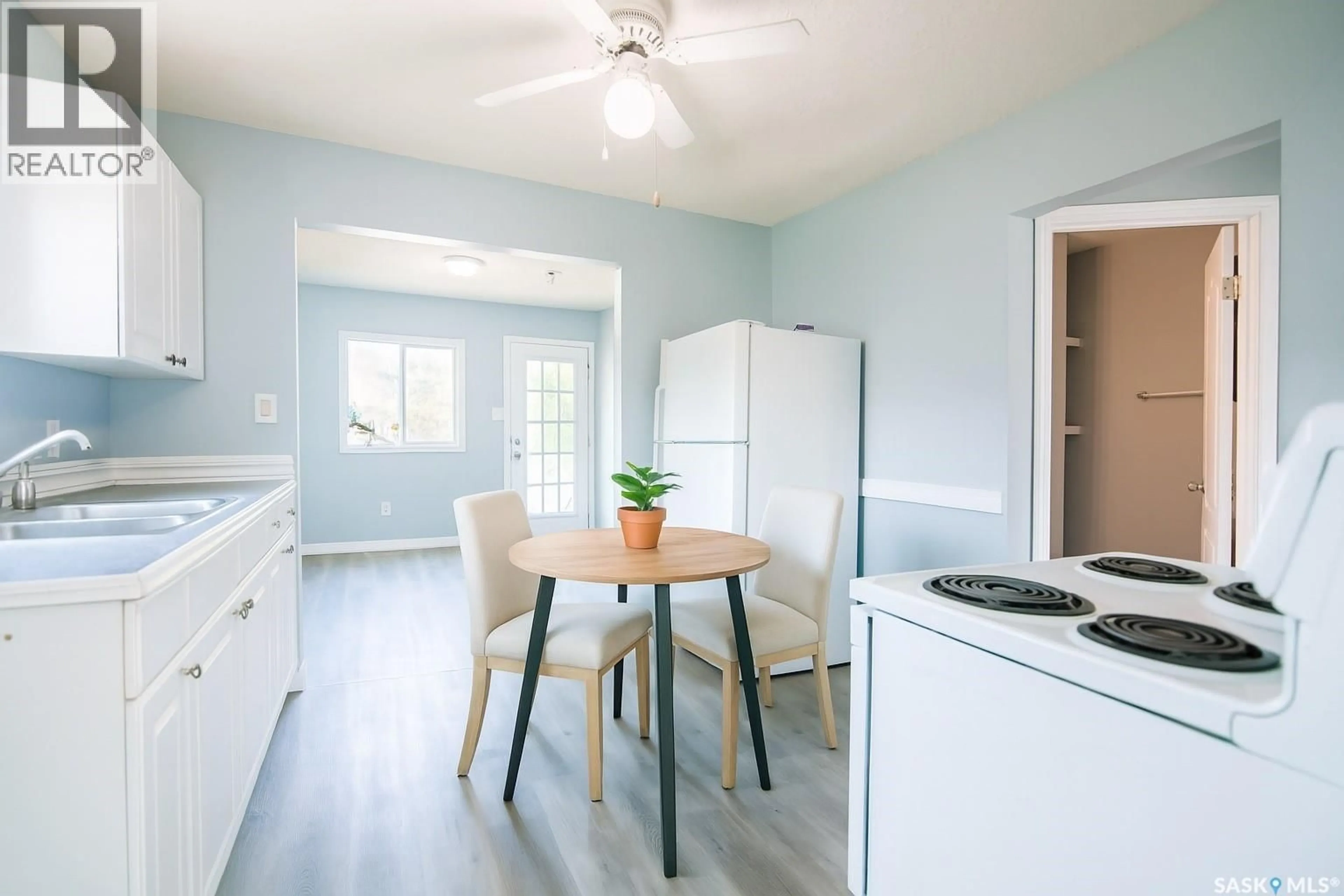 Open concept kitchen, unknown for 421 ALEXANDRA STREET, Regina Saskatchewan S4R4W6