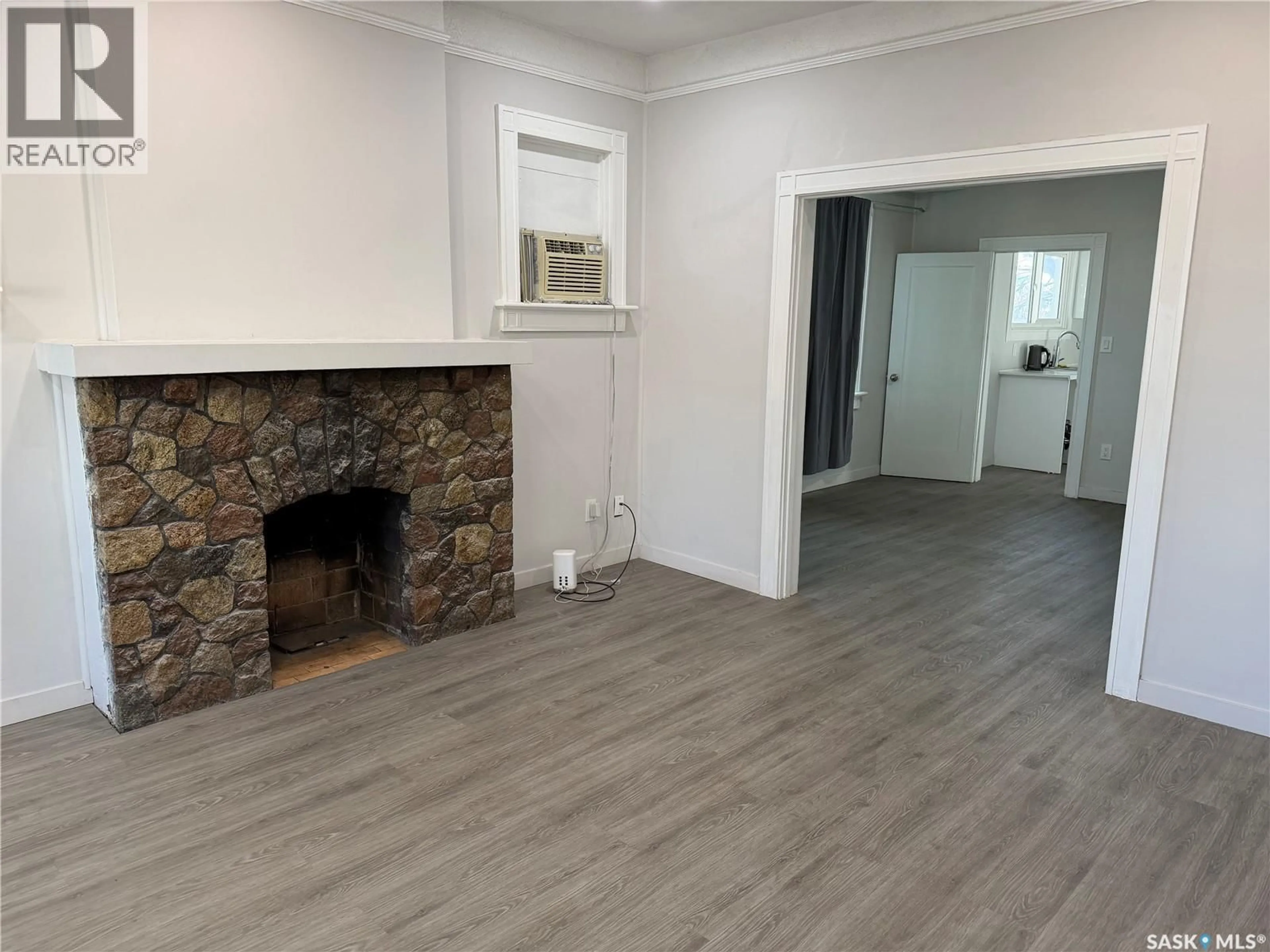 A pic of a room for 101 28TH STREET, Saskatoon Saskatchewan S7L0K1