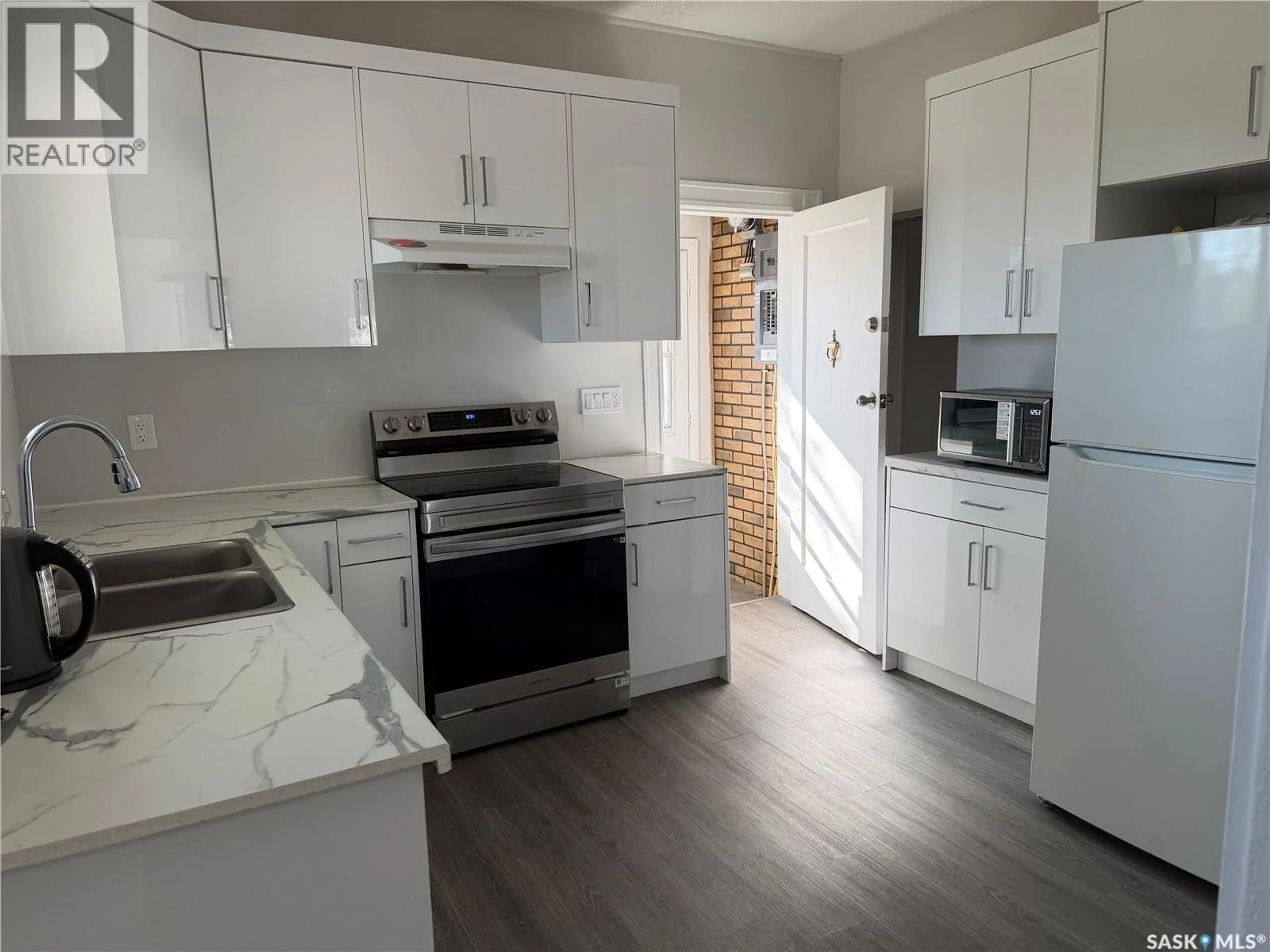 Unknown for 101 28TH STREET, Saskatoon Saskatchewan S7L0K1