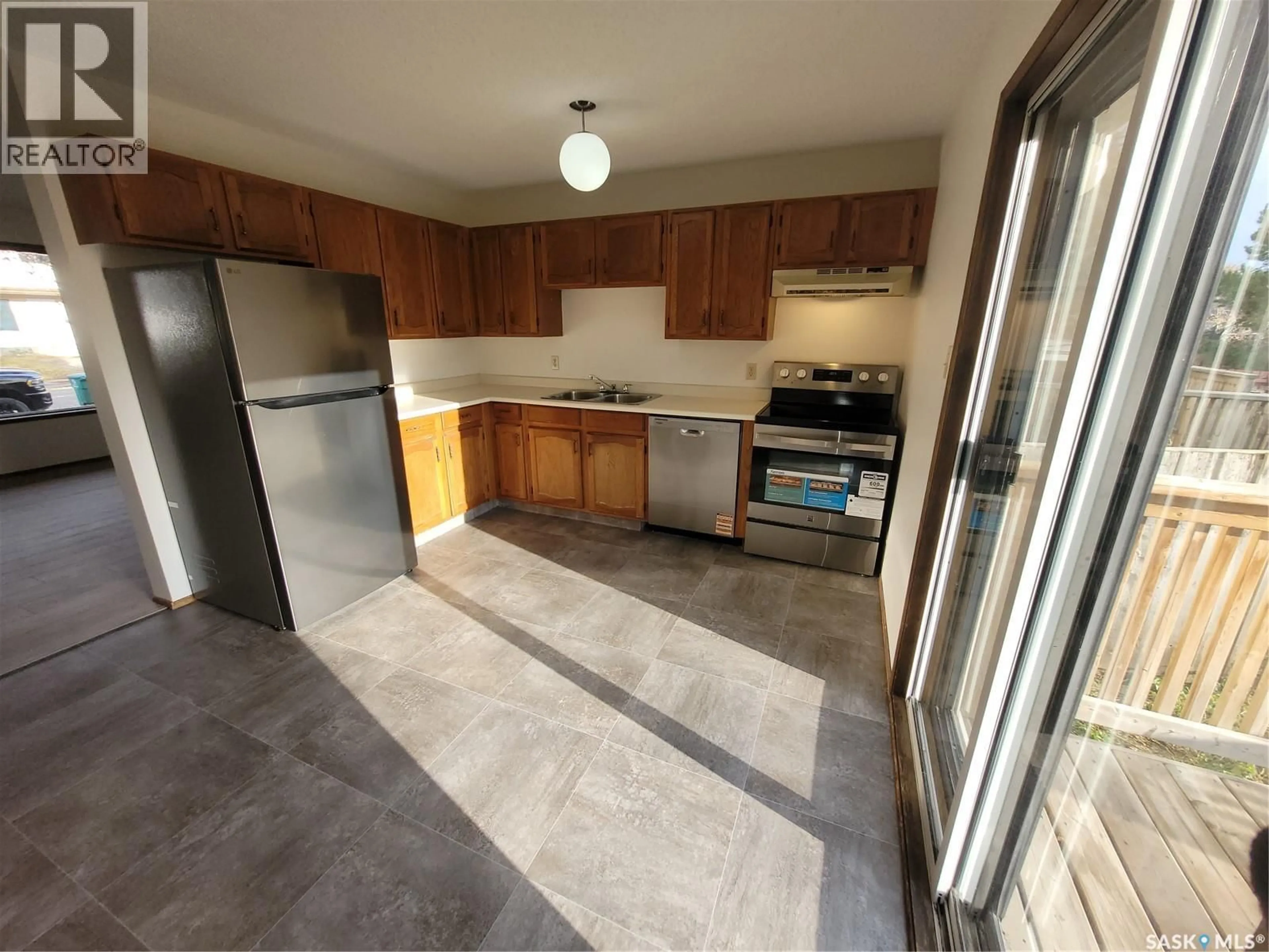Standard kitchen, ceramic/tile floor for 218-220 WAKABAYASHI WAY, Saskatoon Saskatchewan S7K7M2