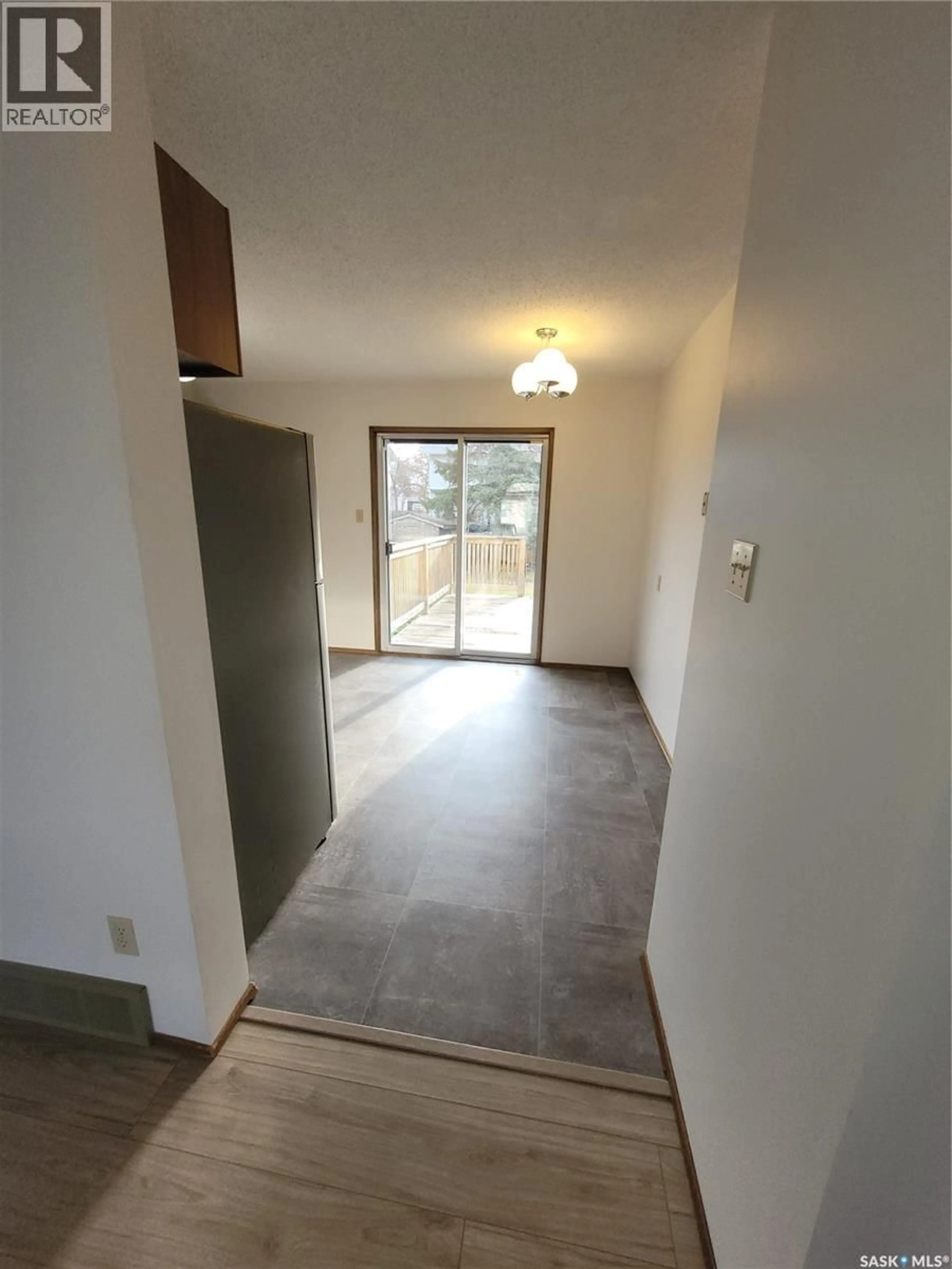 Unknown for 218-220 WAKABAYASHI WAY, Saskatoon Saskatchewan S7K7M2