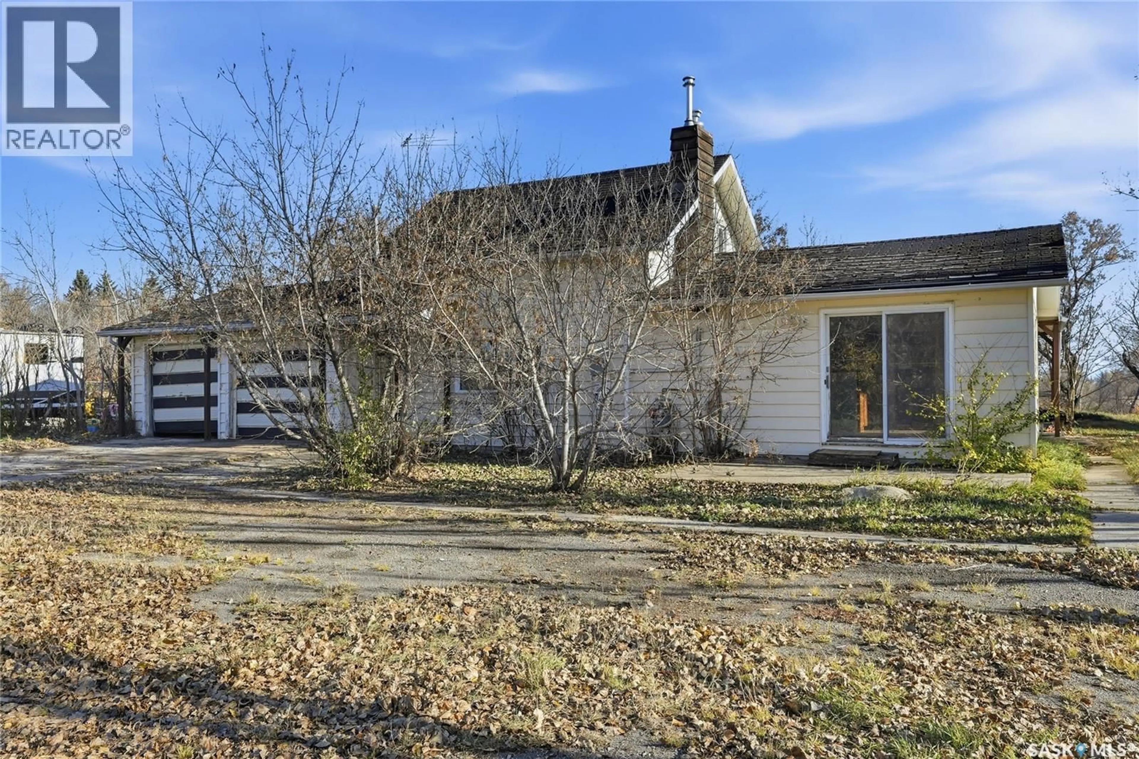 A pic from outside/outdoor area/front of a property/back of a property/a pic from drone, unknown for 4 ST. PETER STREET, South Qu'Appelle Rm No. 157 Saskatchewan S0G0E0