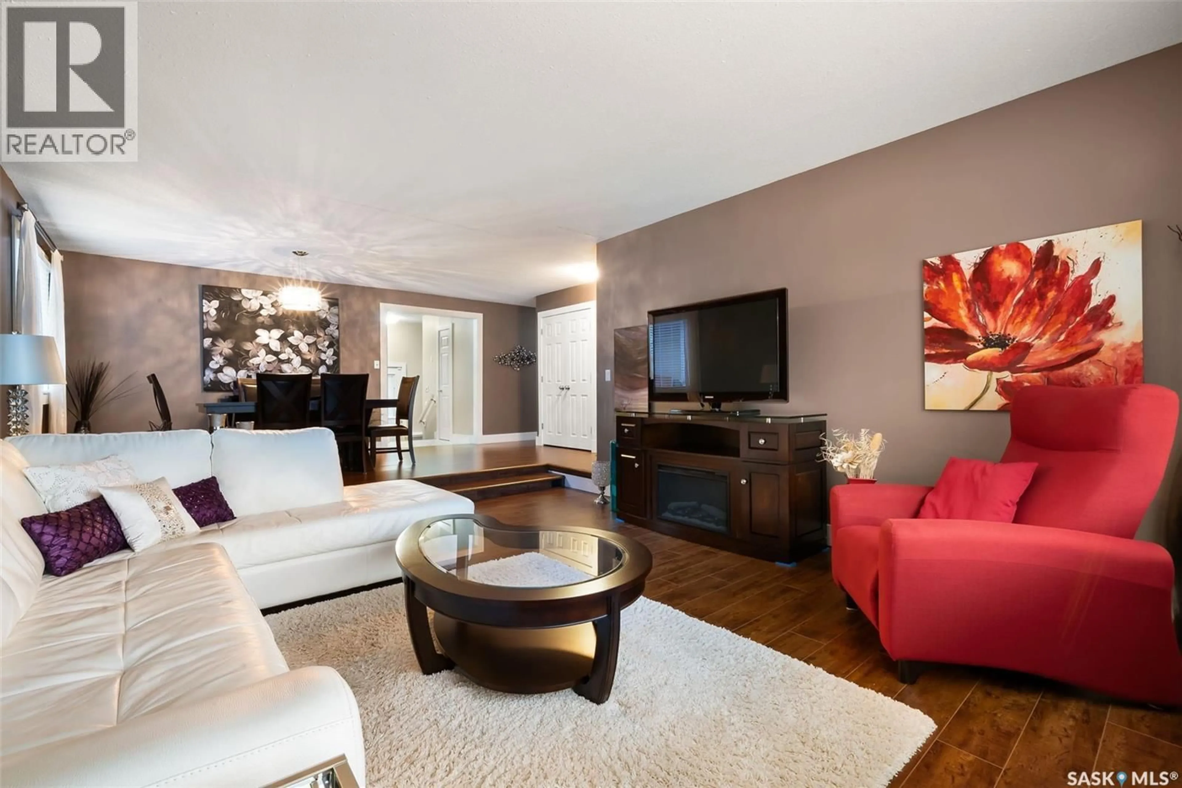 Living room with furniture, unknown for 129 MCCARTHY BOULEVARD, Regina Saskatchewan S4R5S2