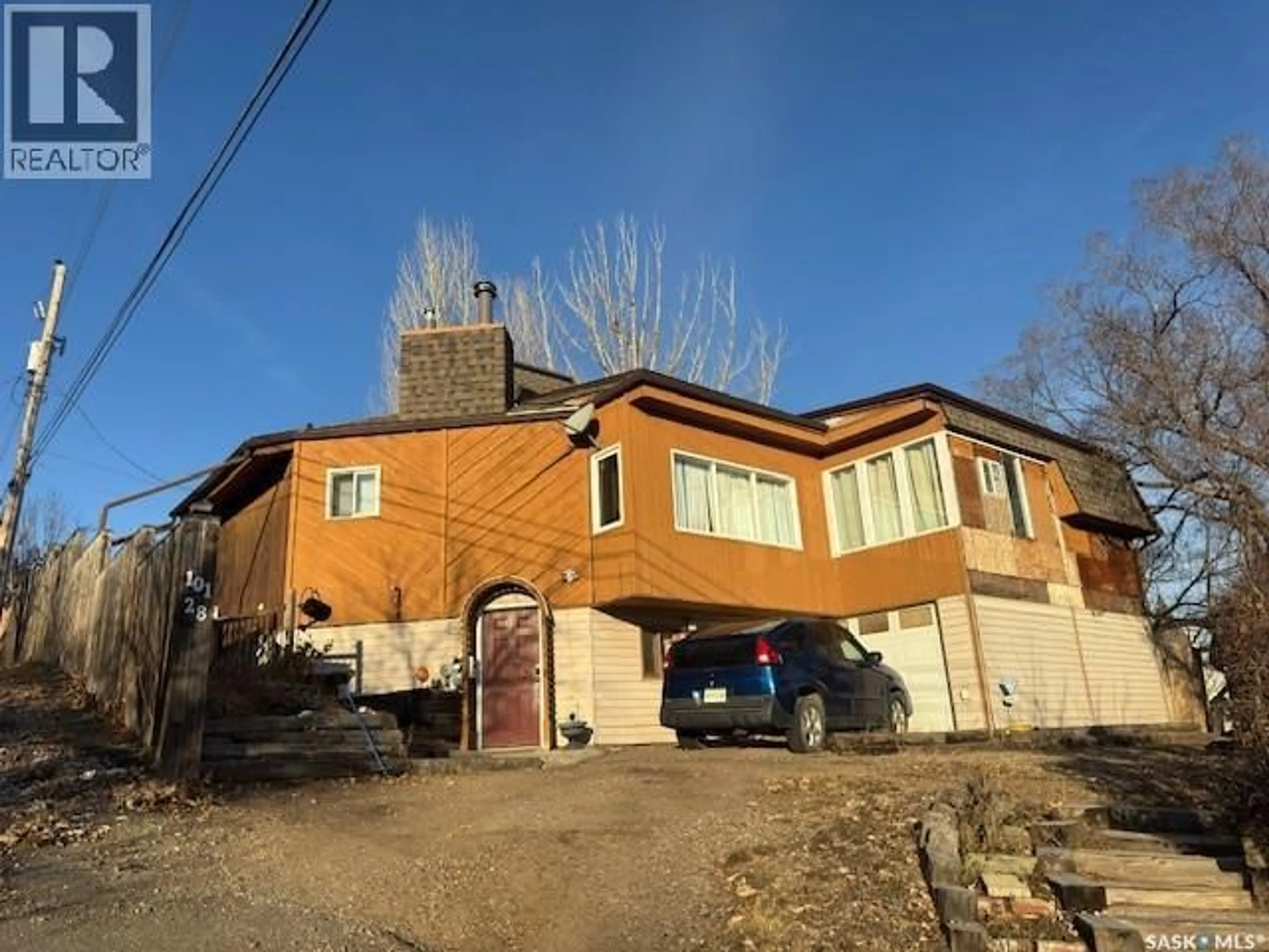 A pic from outside/outdoor area/front of a property/back of a property/a pic from drone, unknown for 101 28TH STREET, Battleford Saskatchewan S0M0E0