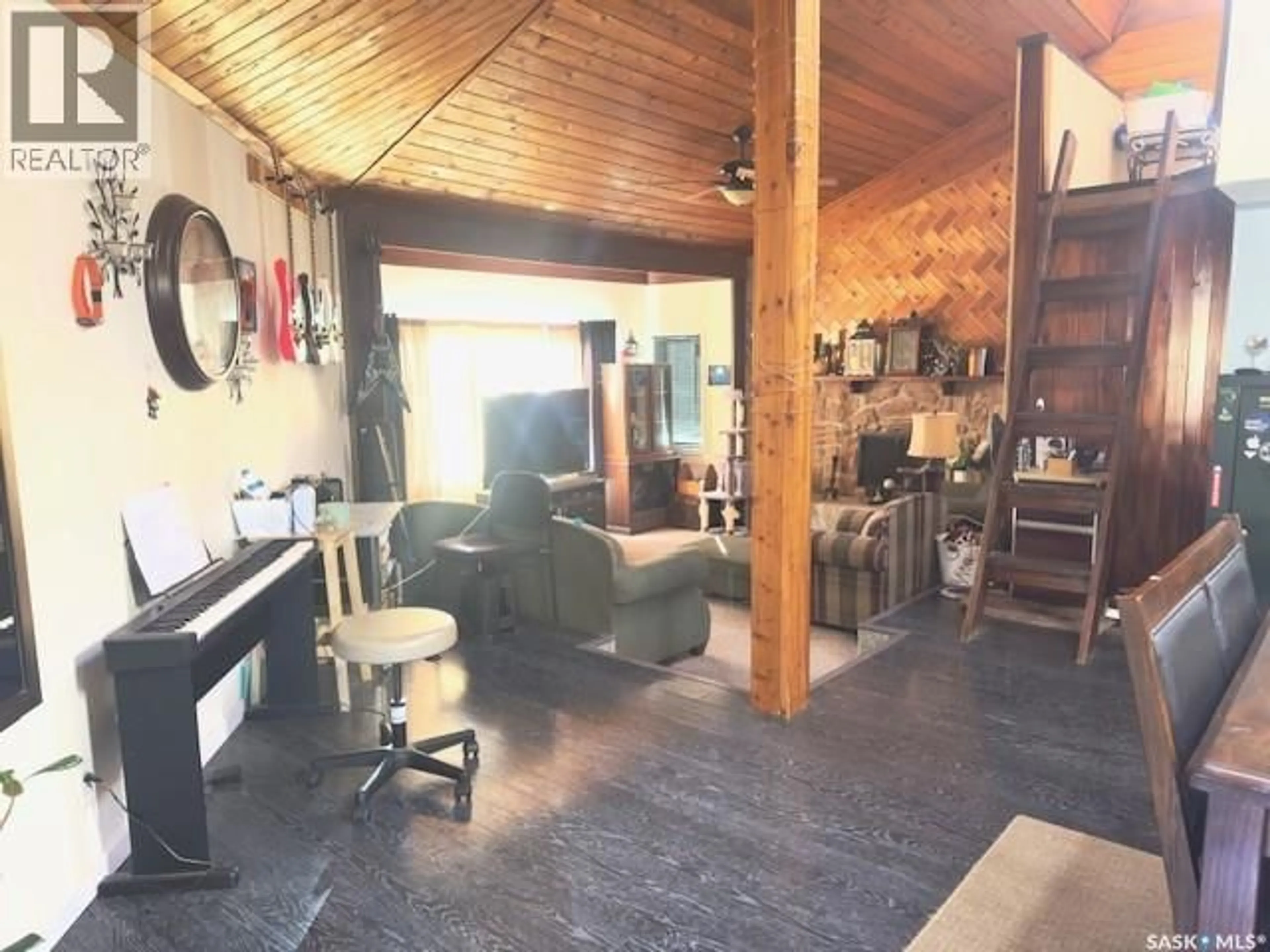 A pic of a room for 101 28TH STREET, Battleford Saskatchewan S0M0E0