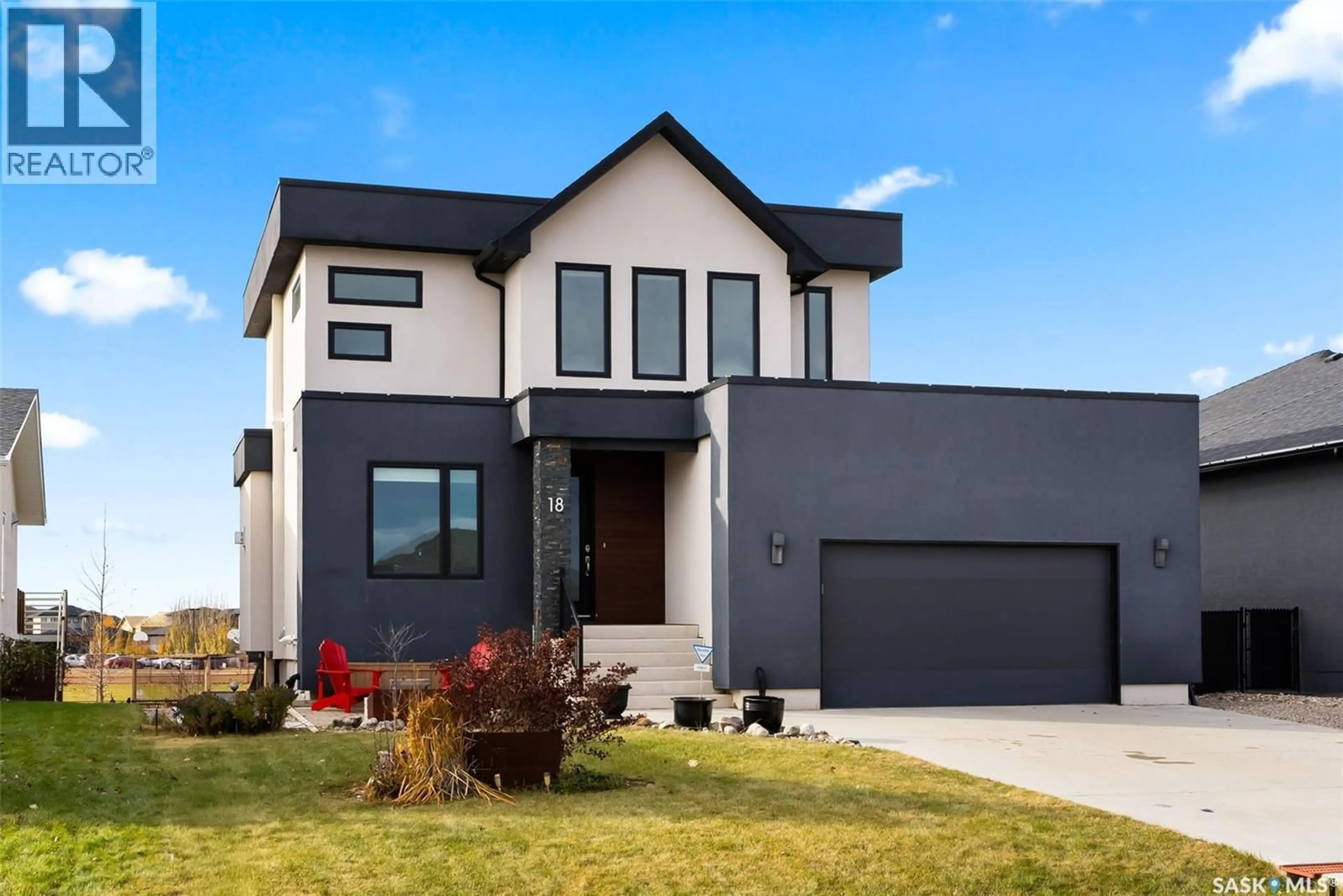 Home with vinyl exterior material, street for 18 PRINCETON DRIVE, White City Saskatchewan S4L0C8