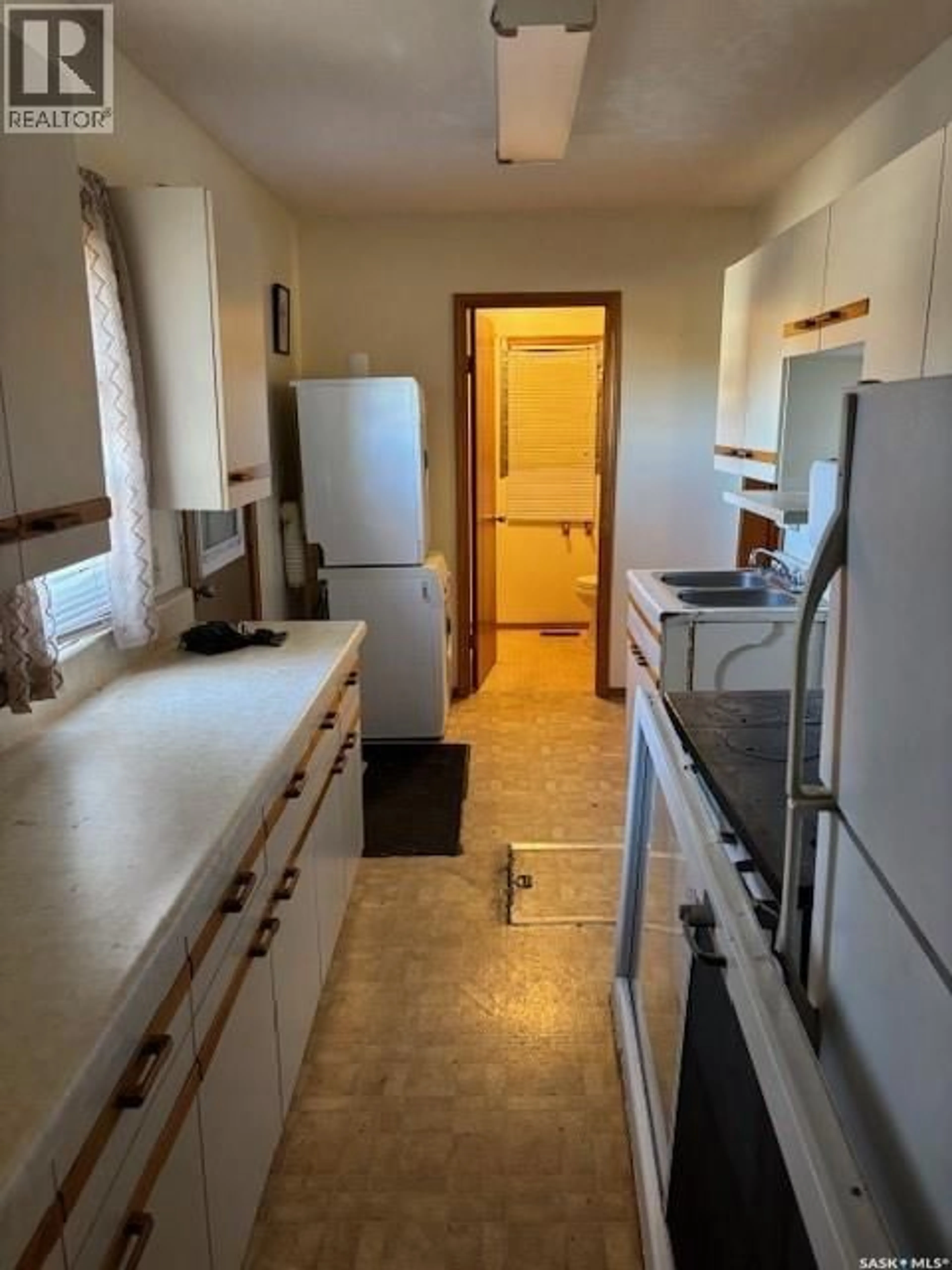 Standard kitchen, unknown for 202 POPLAR AVENUE, Canora Saskatchewan S0A0L0