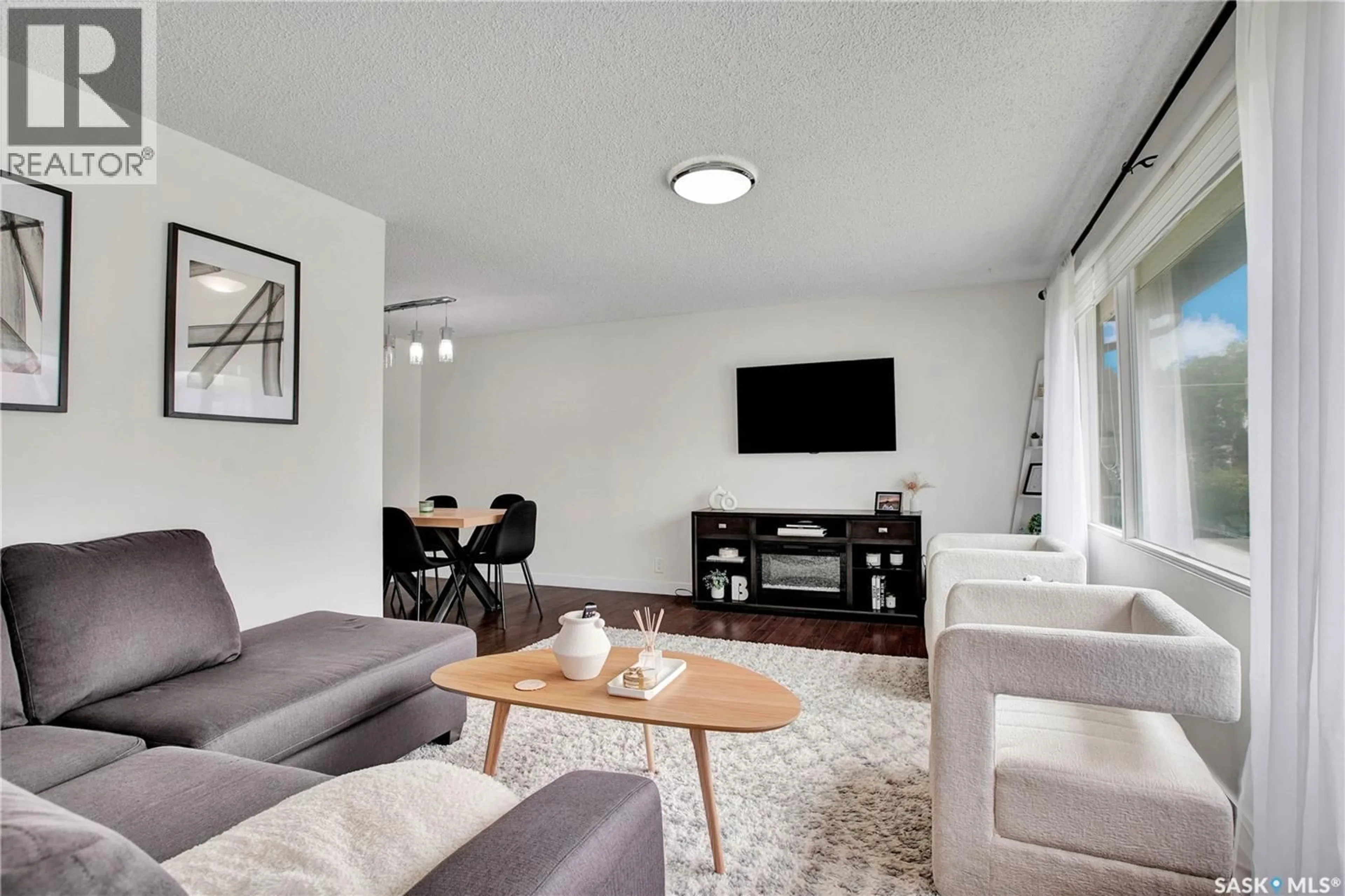 Living room with furniture, unknown for 2616 CLARENCE AVENUE, Saskatoon Saskatchewan S7J1M6