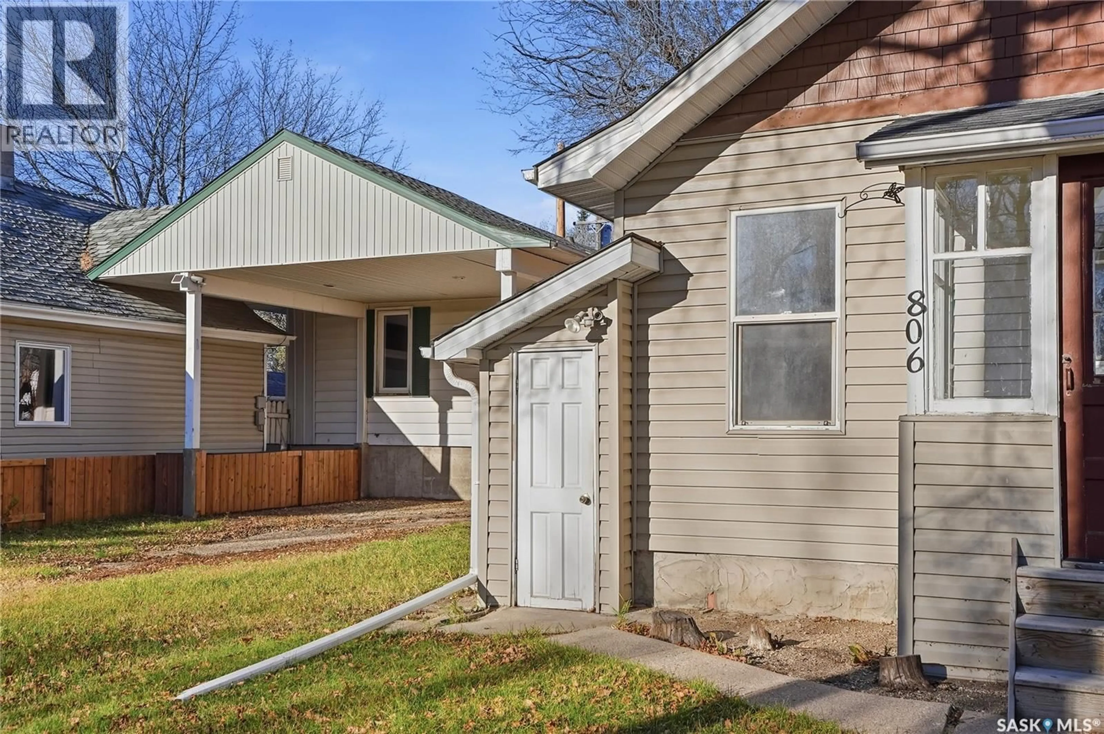 Unknown for 806 31ST STREET, Saskatoon Saskatchewan S7L0R8