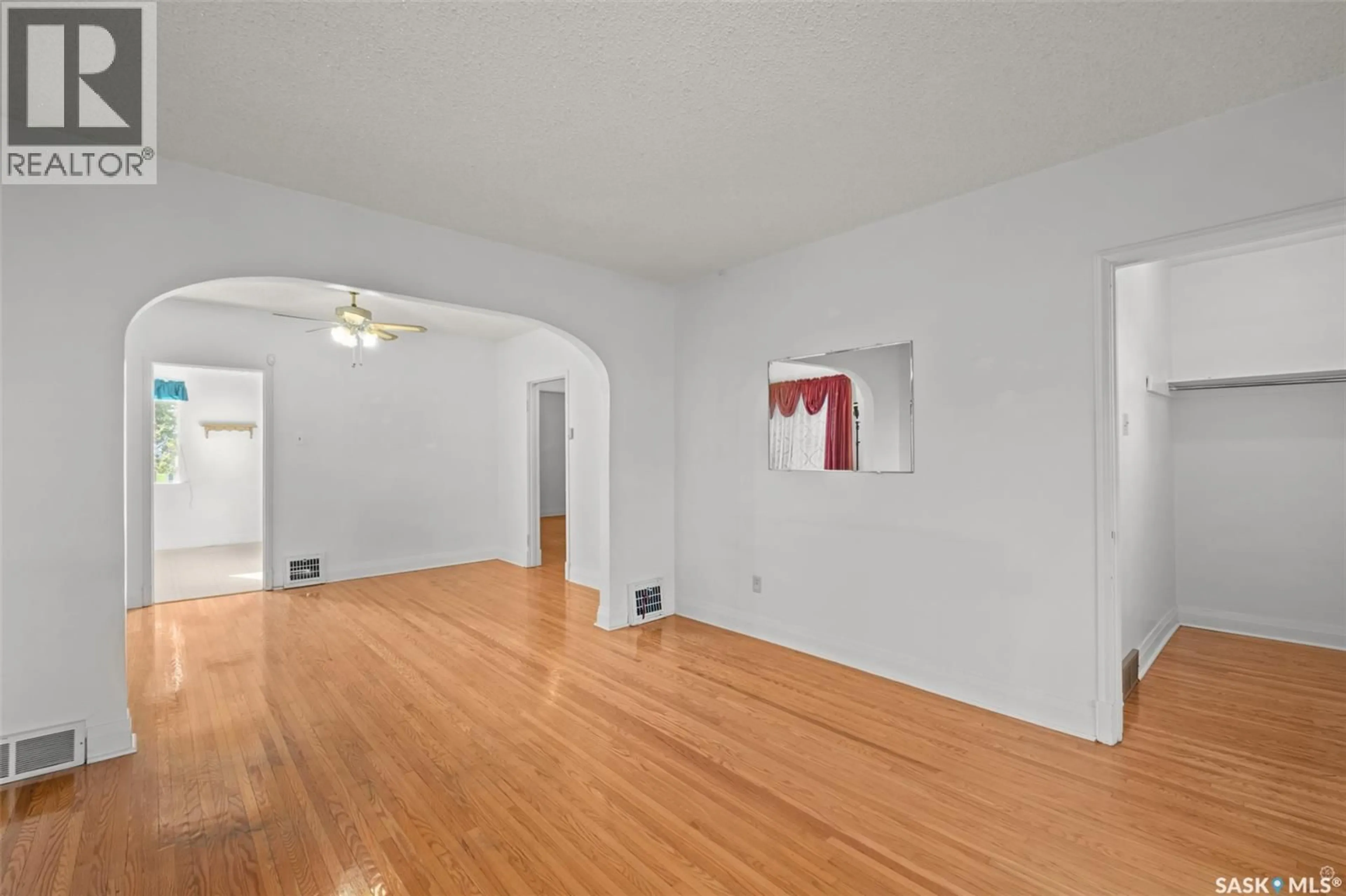 A pic of a room for 451 9TH STREET, Prince Albert Saskatchewan S6V0Y1