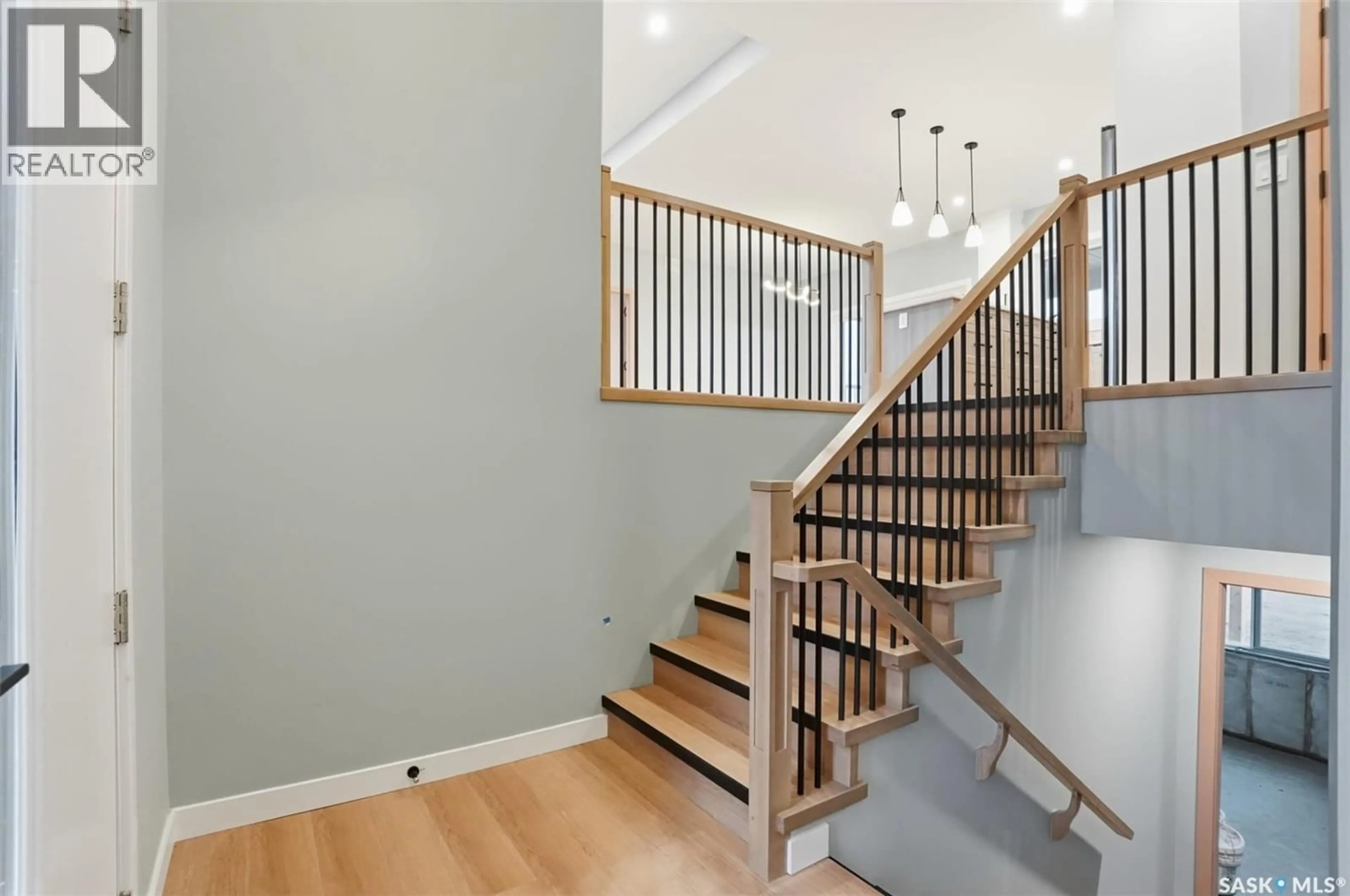 Stairs for 12 CARDINAL DRIVE, Dundurn Rm No. 314 Saskatchewan S7C0C3