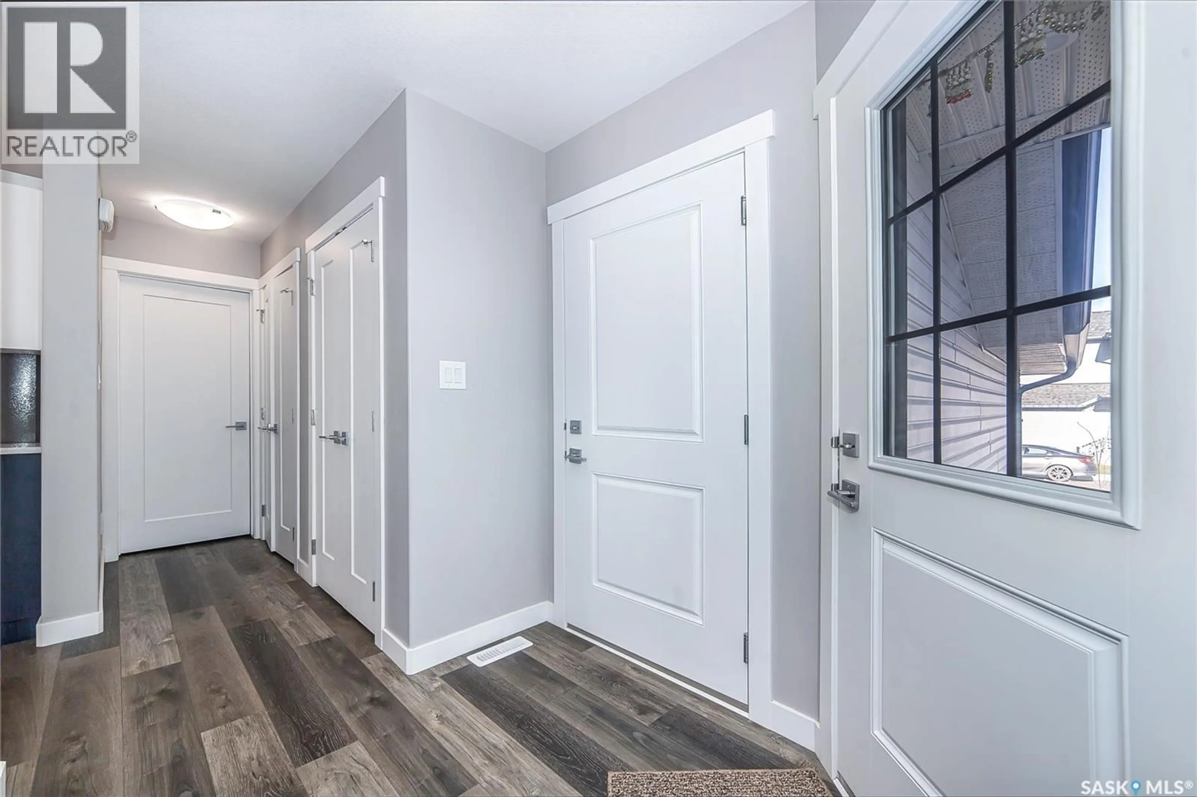 Indoor entryway for 148 TUFTS WAY, Saskatoon Saskatchewan S7V1P4