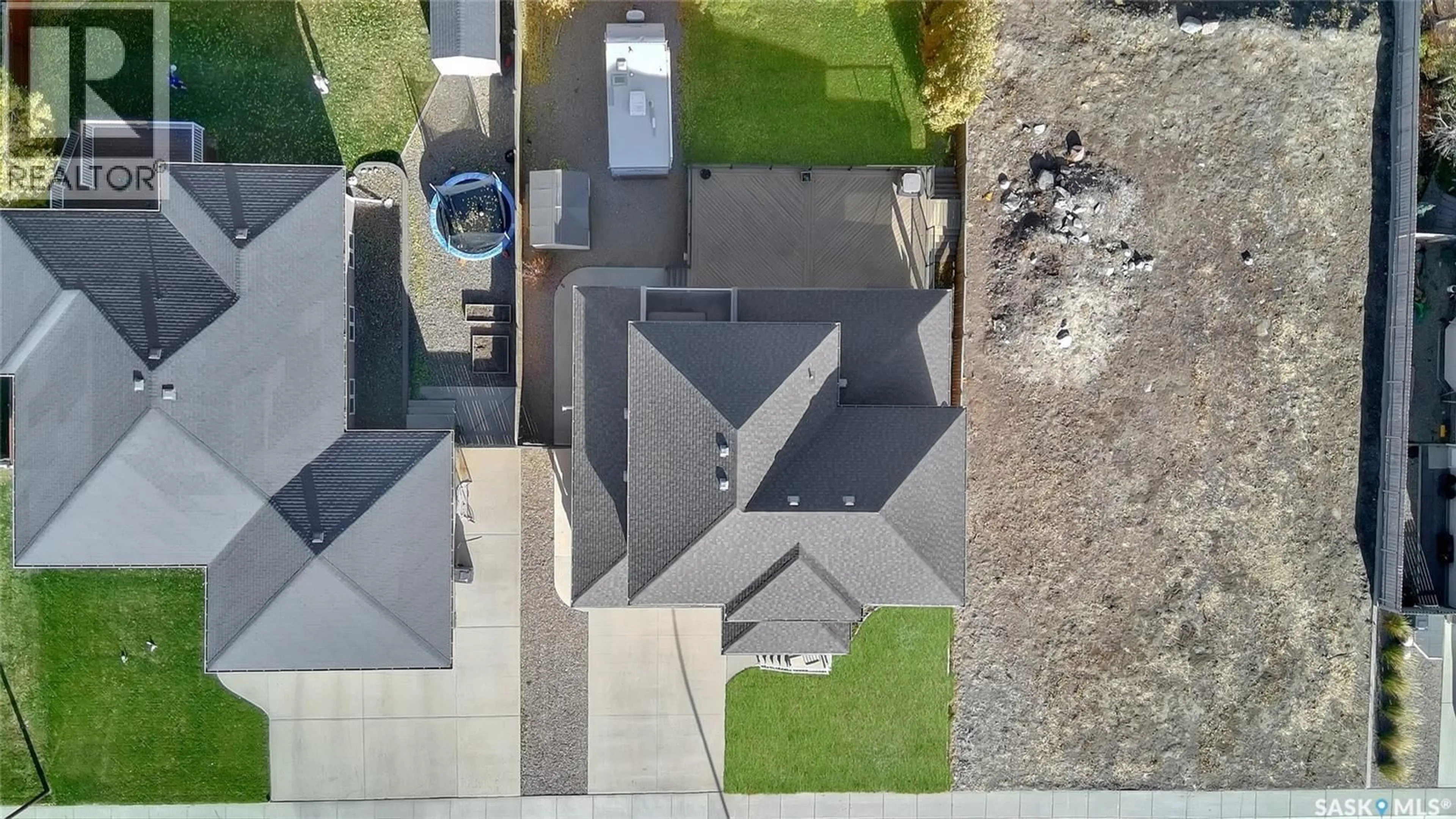 A pic from outside/outdoor area/front of a property/back of a property/a pic from drone, unknown for 615 HODGSON DRIVE, Swift Current Saskatchewan S9H0B4