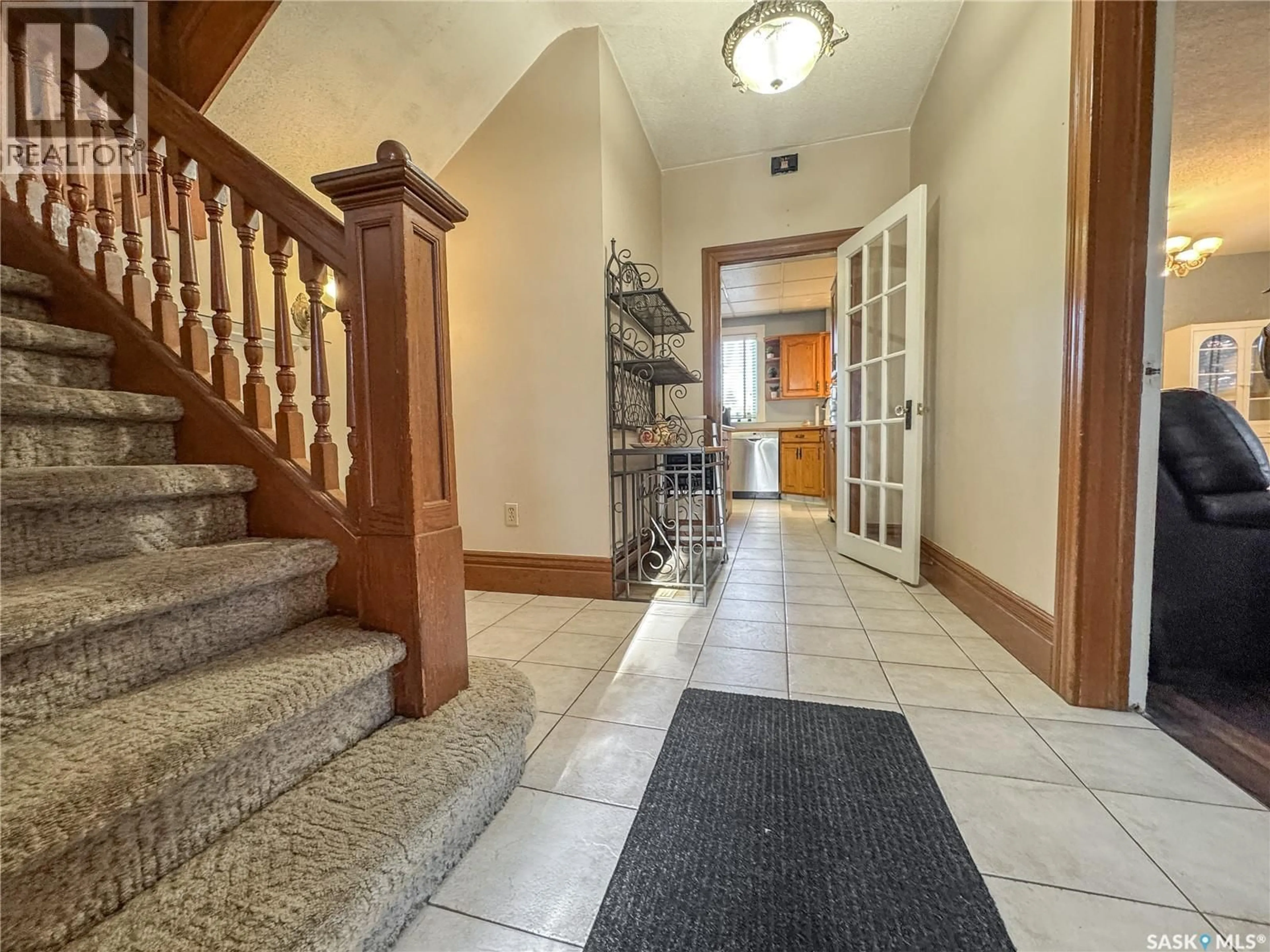Indoor foyer for 303 EDEN STREET, Indian Head Saskatchewan S0G2K0