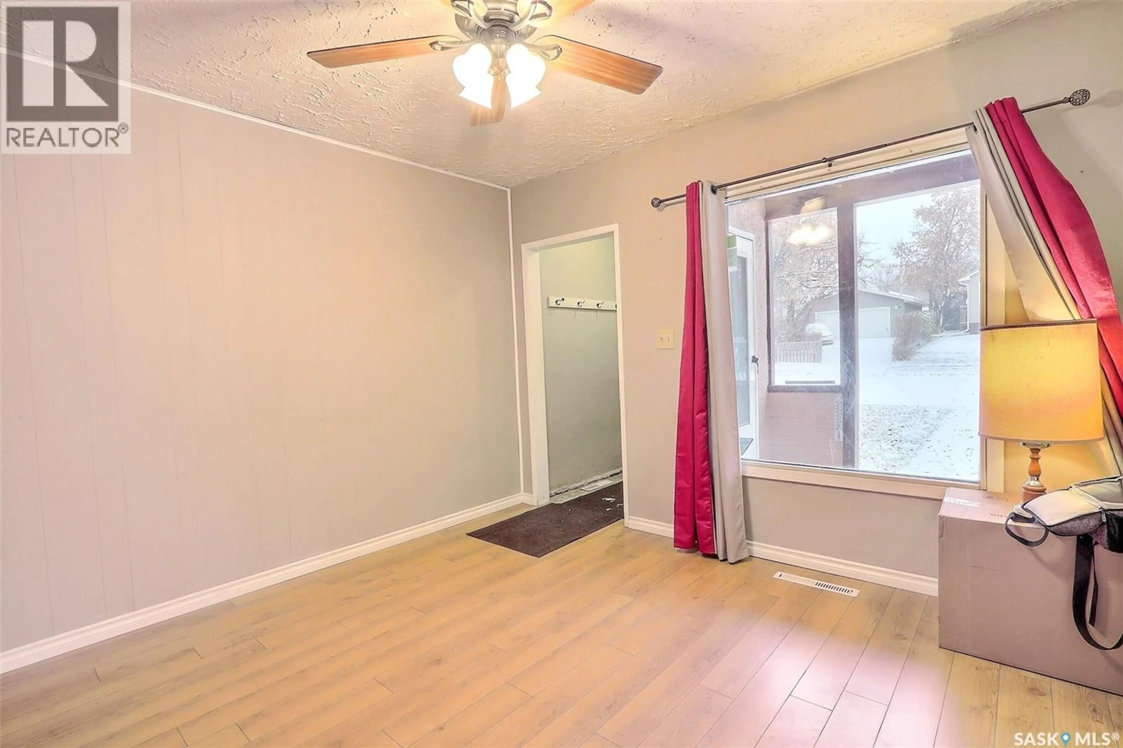 A pic of a room for 422 20TH STREET, Prince Albert Saskatchewan S6V1L1