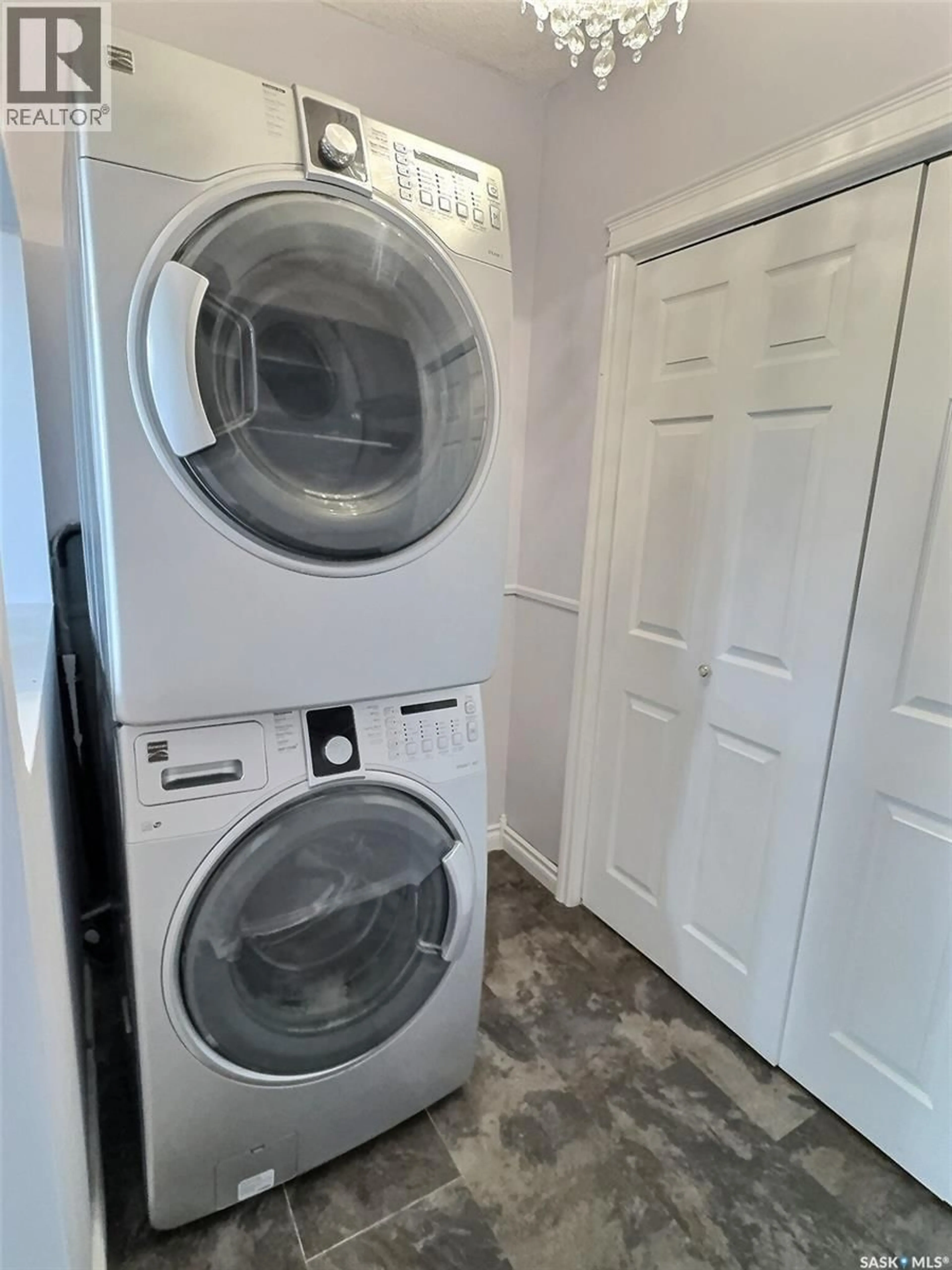 Laundry room for KUNTZ ACREAGE, Macoun Saskatchewan S0C1P0