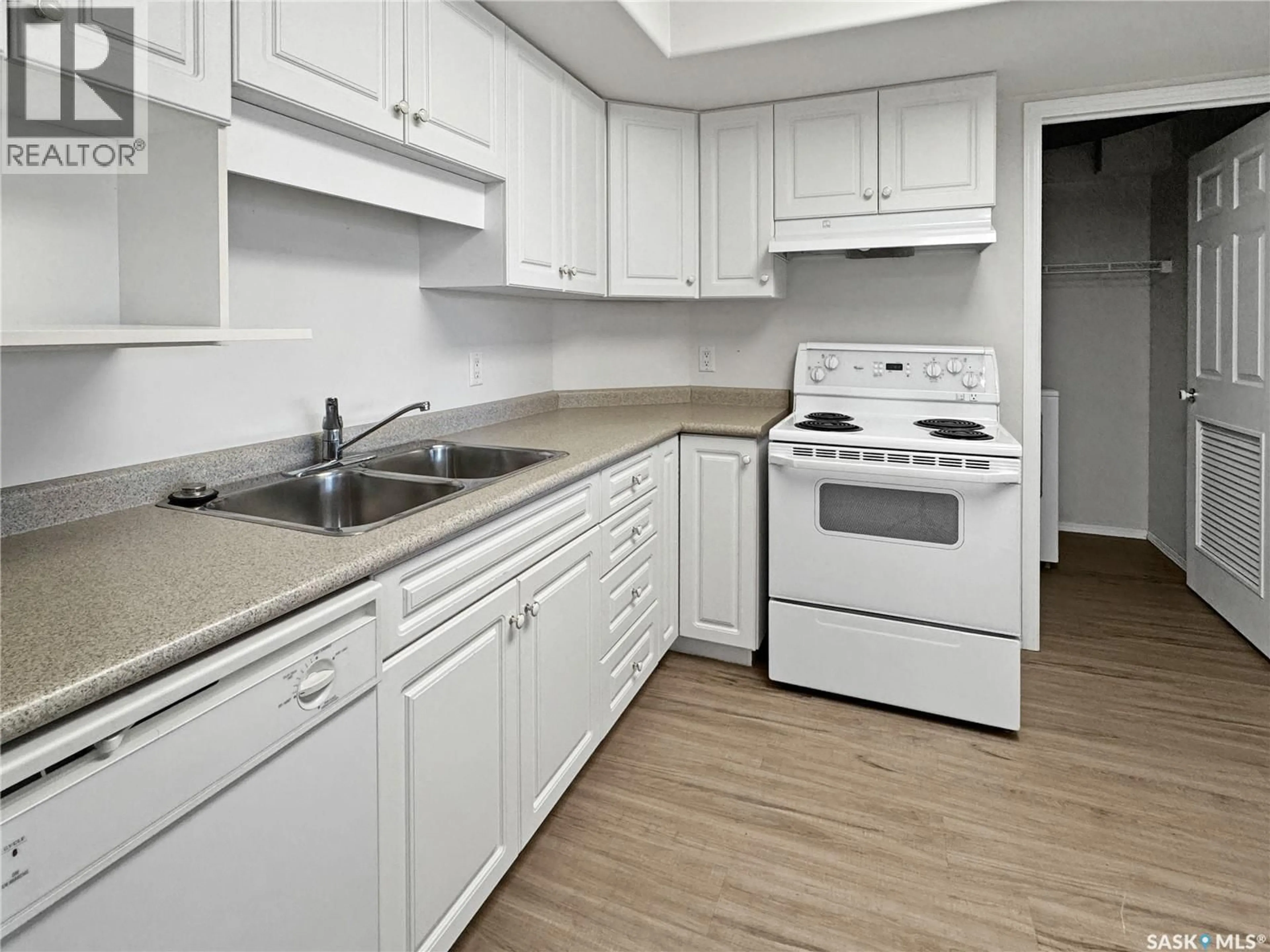 Standard kitchen, unknown for 205 - 1152 103RD STREET, North Battleford Saskatchewan S9A1K6